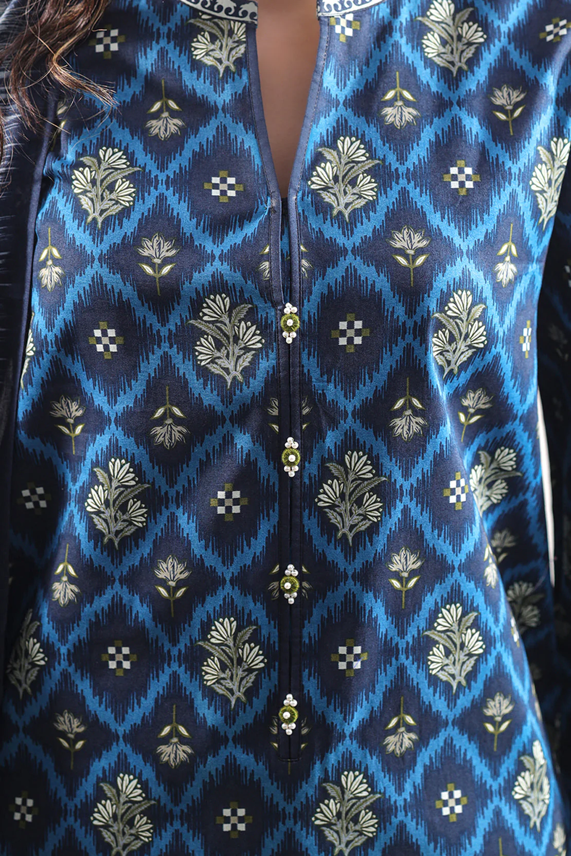Unstitched Printed Lawn 3 Piece - Image 4