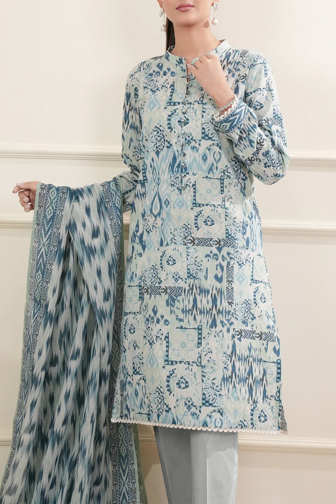 Unstitched Printed Lawn 3 Piece - Image 3