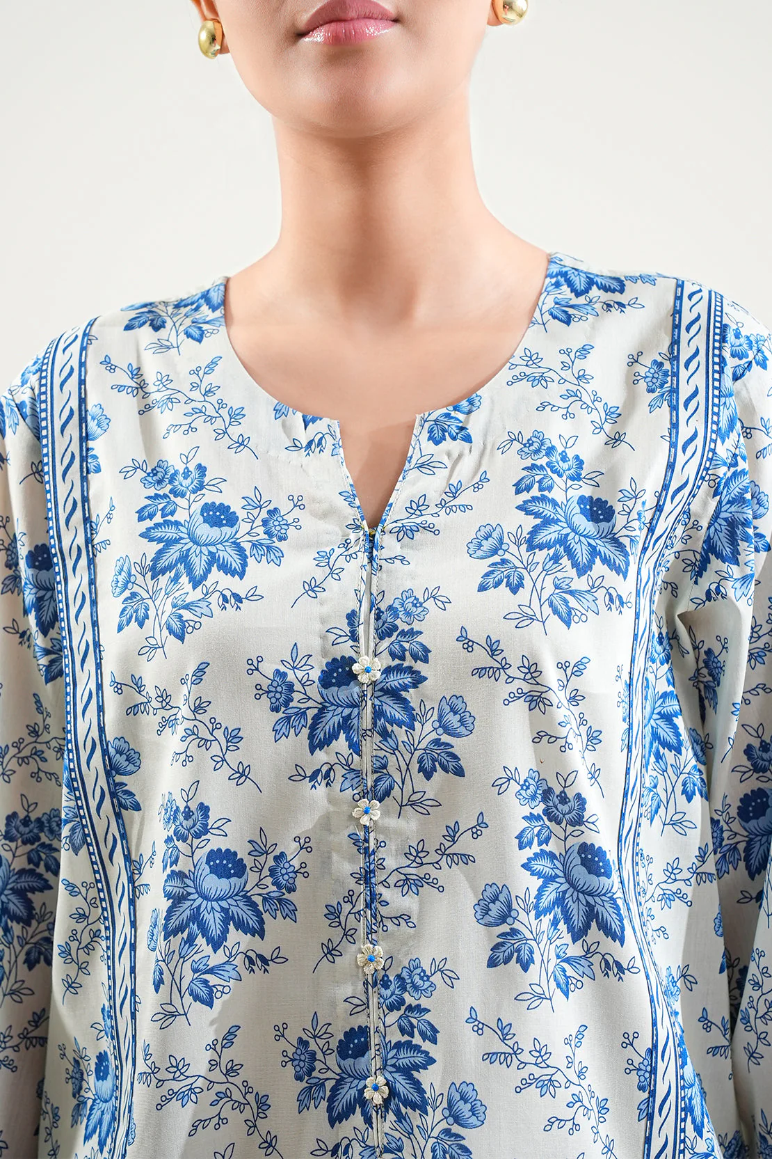 Unstitched Printed Lawn 3 Piece - Image 4