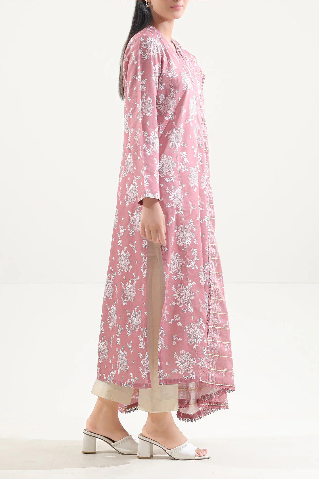 Unstitched Printed Lawn 3 Piece - Image 3