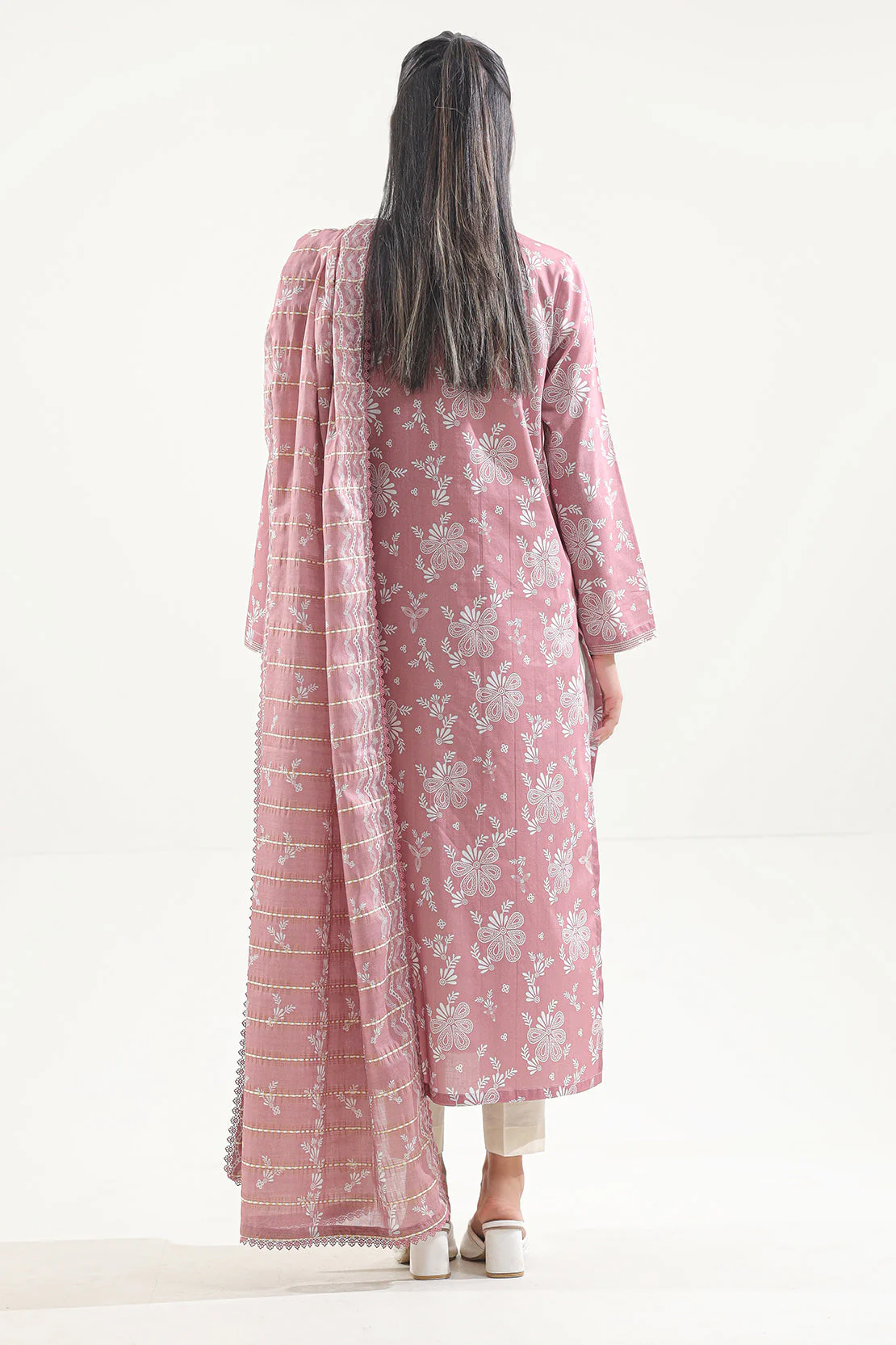 Unstitched Printed Lawn 3 Piece - Image 4