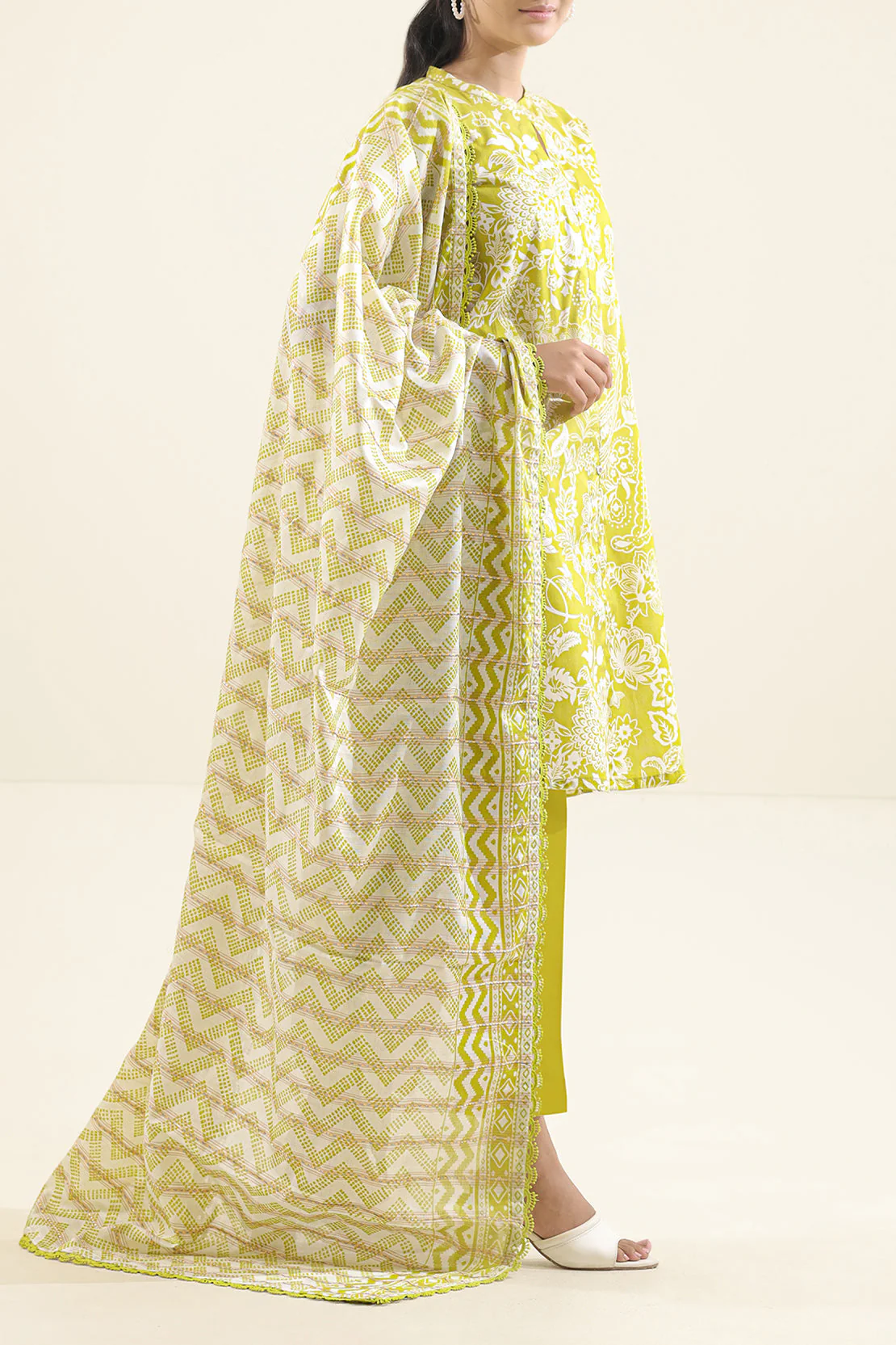 Unstitched Printed Lawn 3 Piece - Image 2