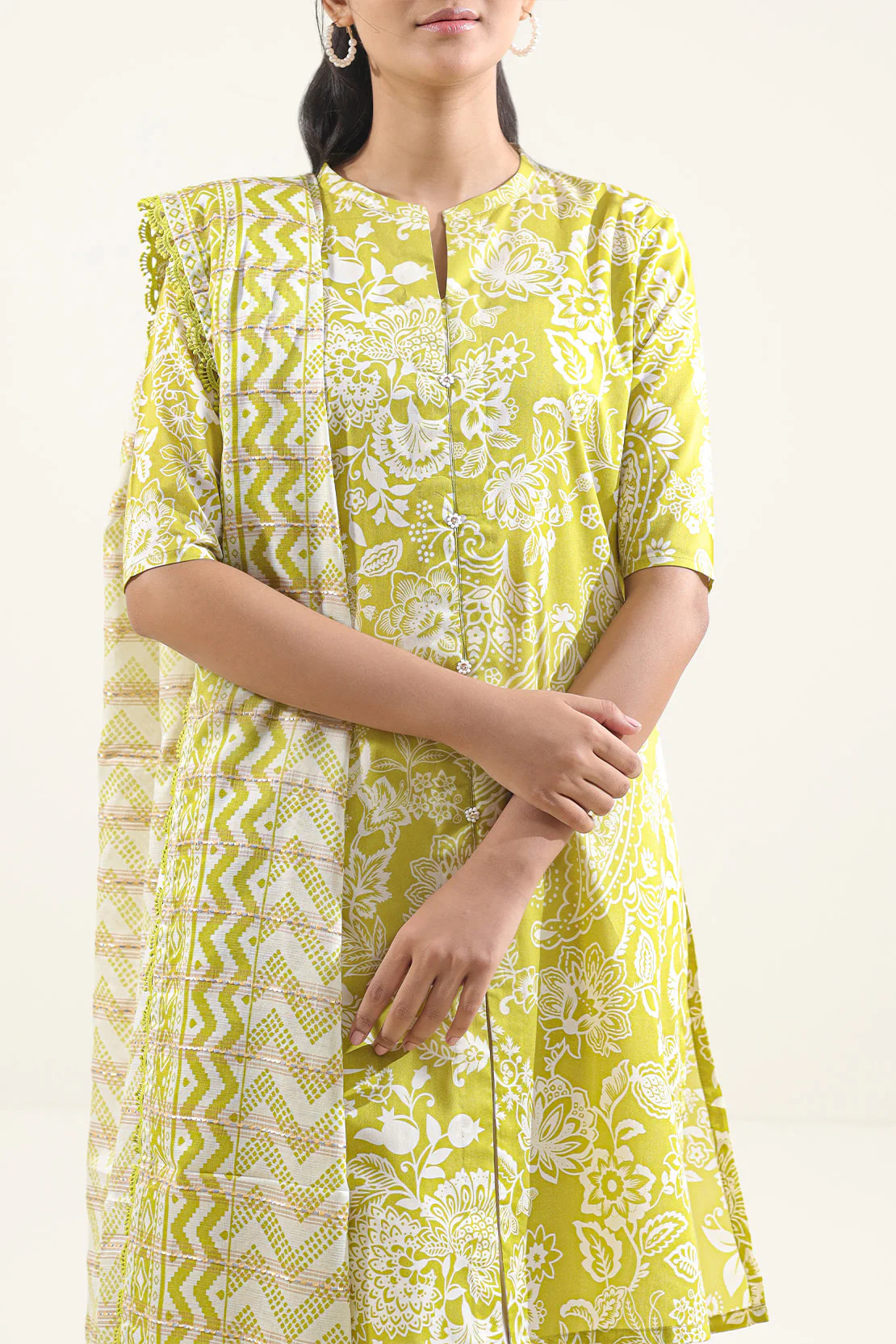 Unstitched Printed Lawn 3 Piece - Image 3