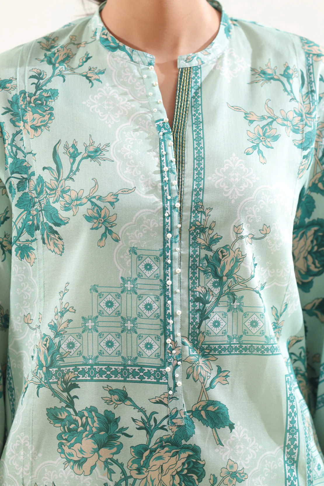 Unstitched Printed Lawn 3 Piece - Image 5