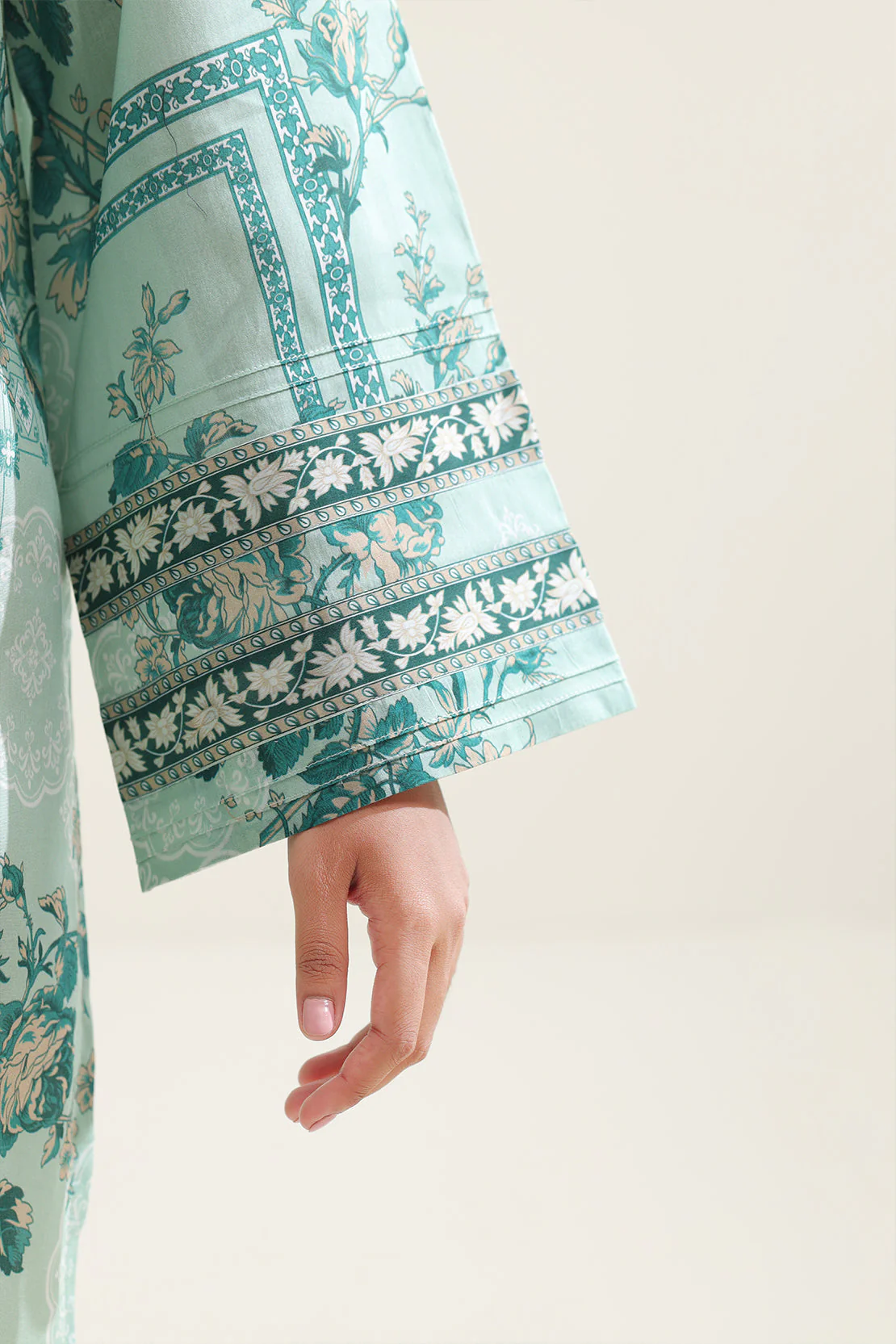 Unstitched Printed Lawn 3 Piece - Image 6