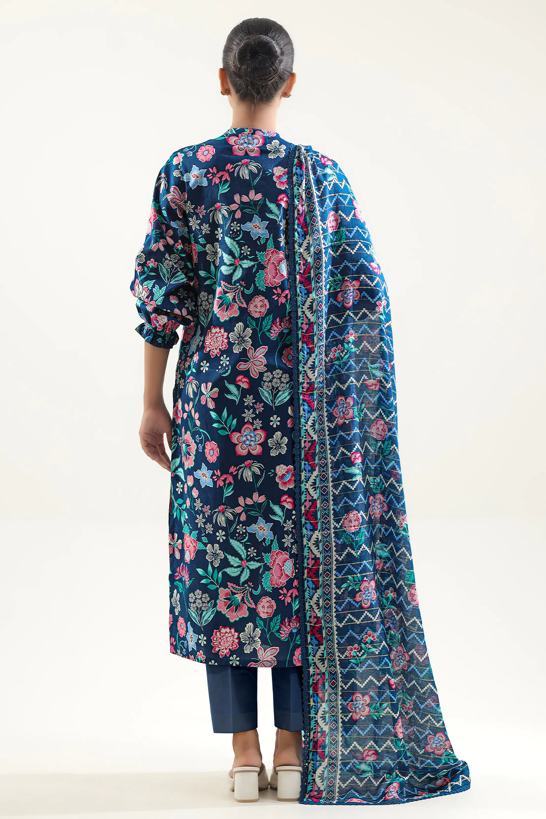 Unstitched Printed Lawn 3 Piece - Image 3