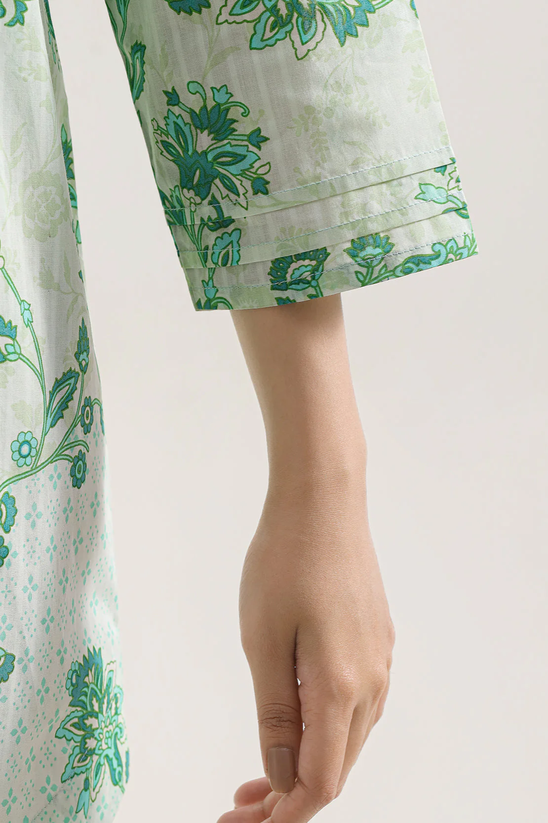 Unstitched Printed Lawn 3 Piece - Image 5