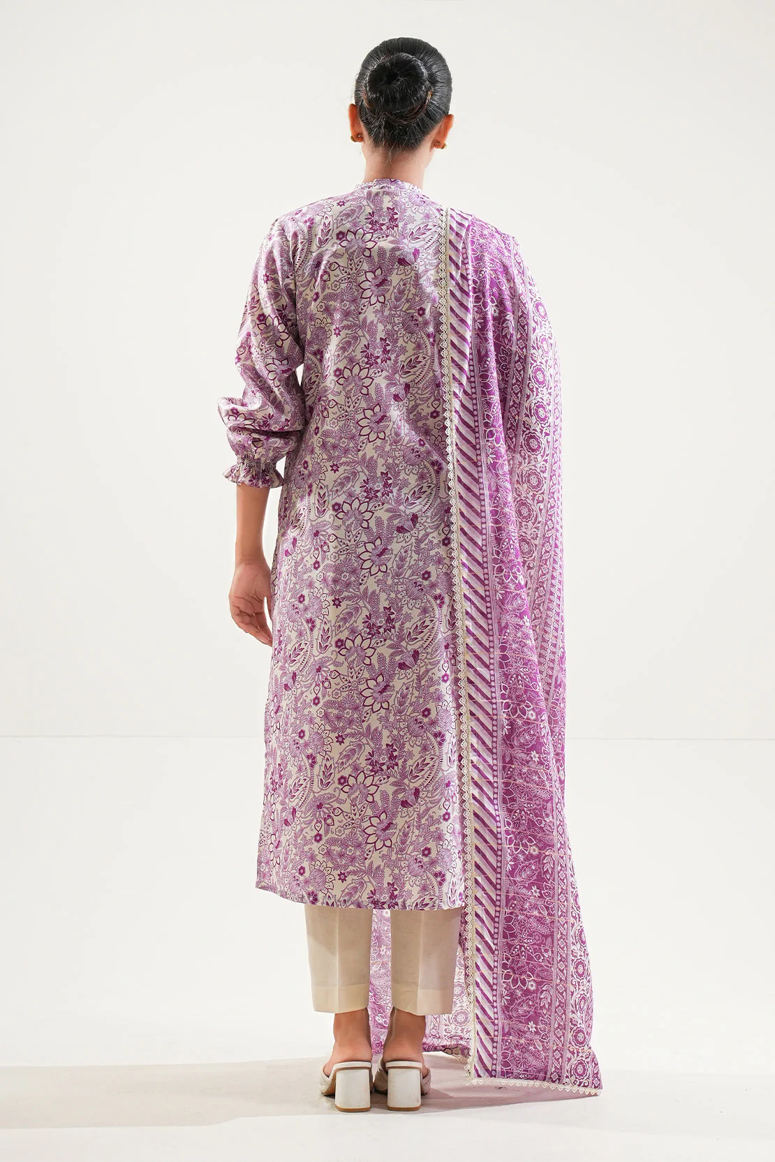 Unstitched Printed Lawn 3 Piece - Image 2