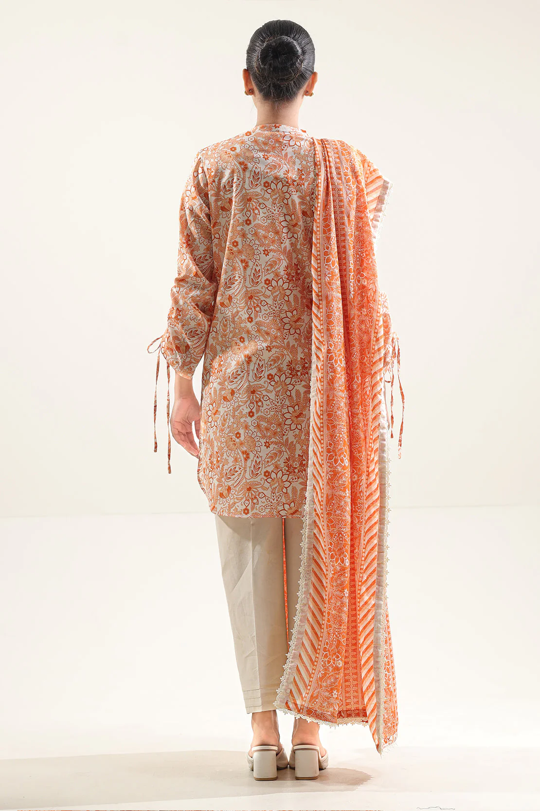 Unstitched Printed Lawn 3 Piece - Image 2