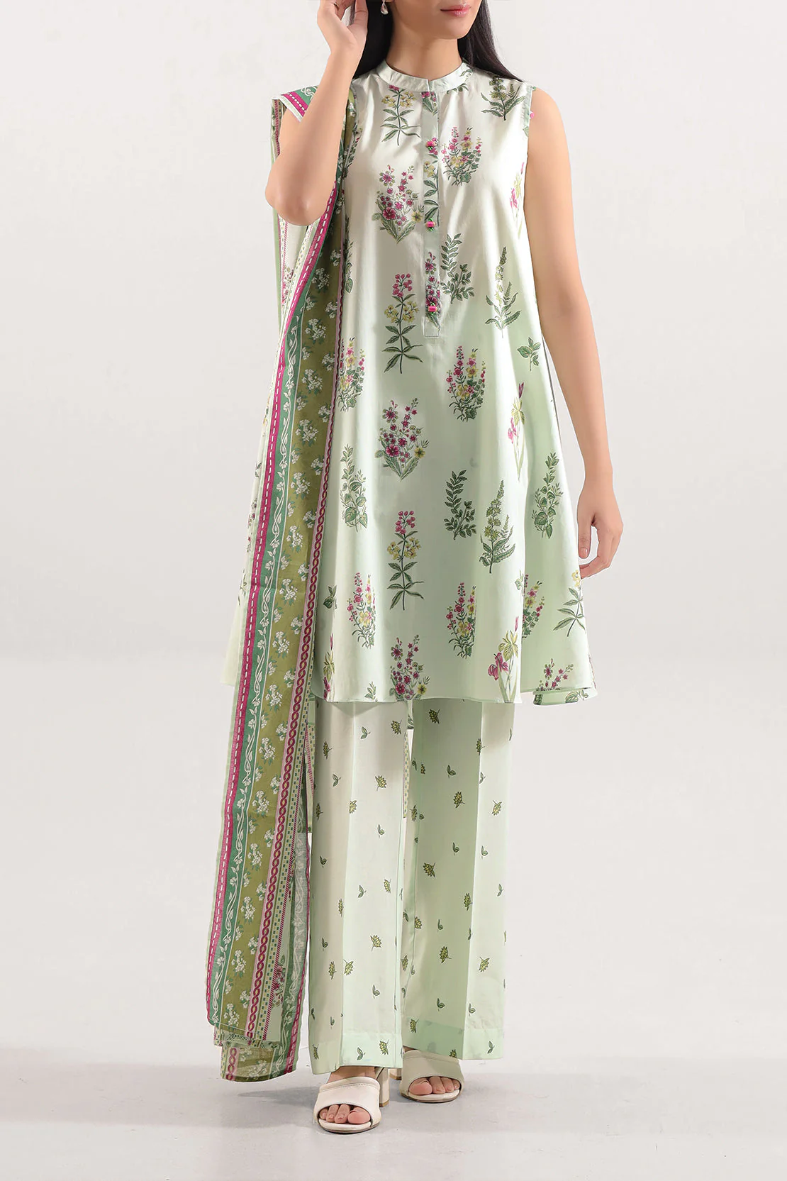Unstitched Printed Lawn 3 Piece - Image 3