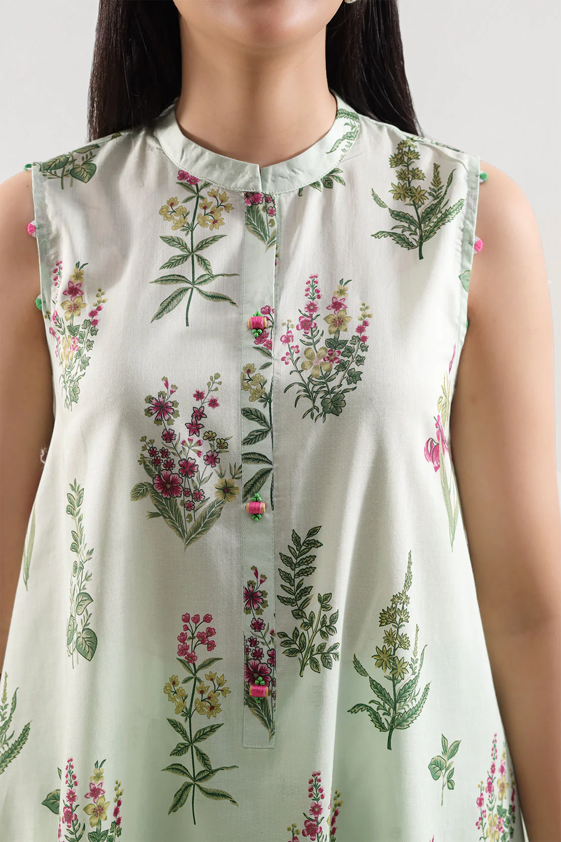 Unstitched Printed Lawn 3 Piece - Image 4