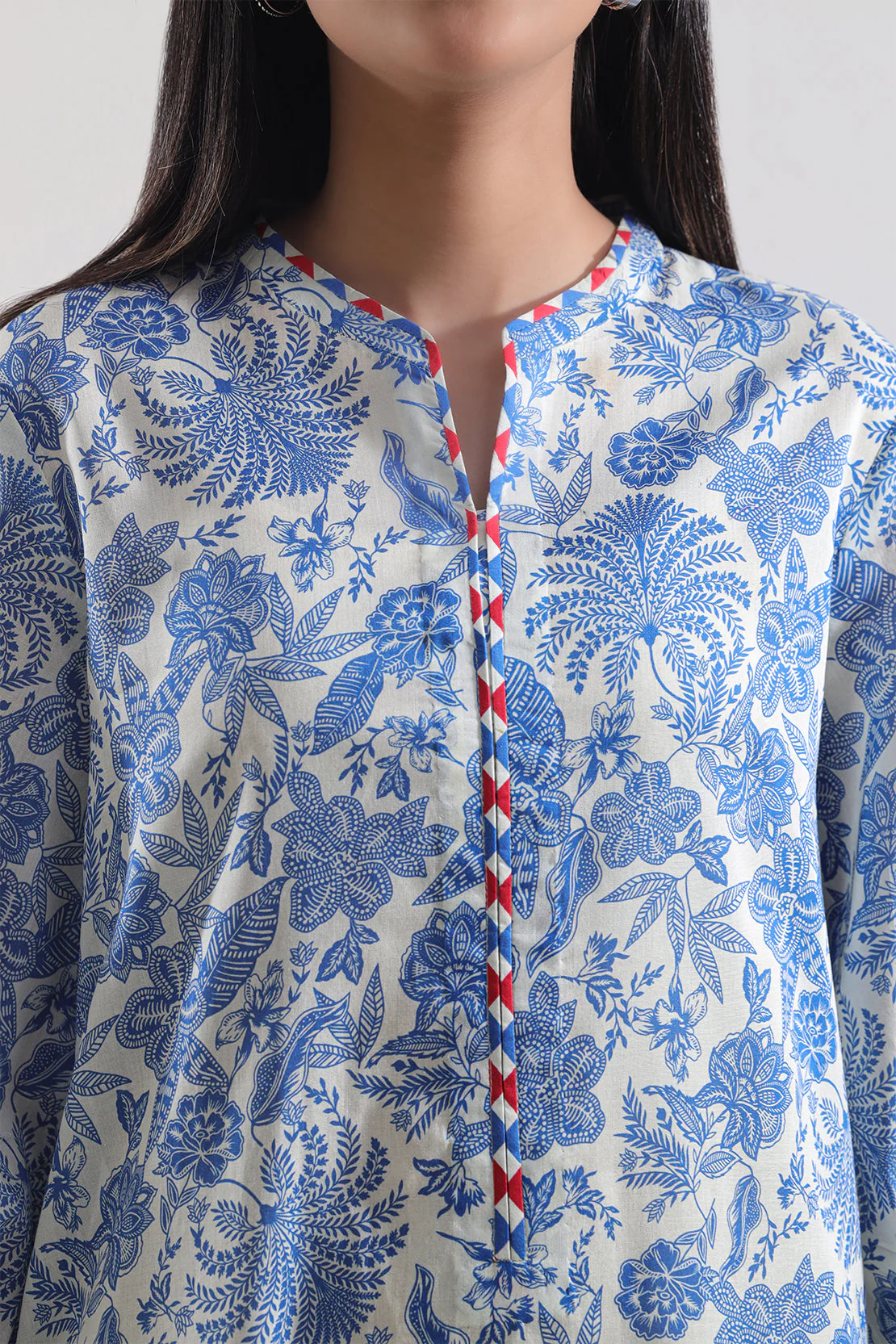 Unstitched Printed Lawn 3 Piece - Image 3