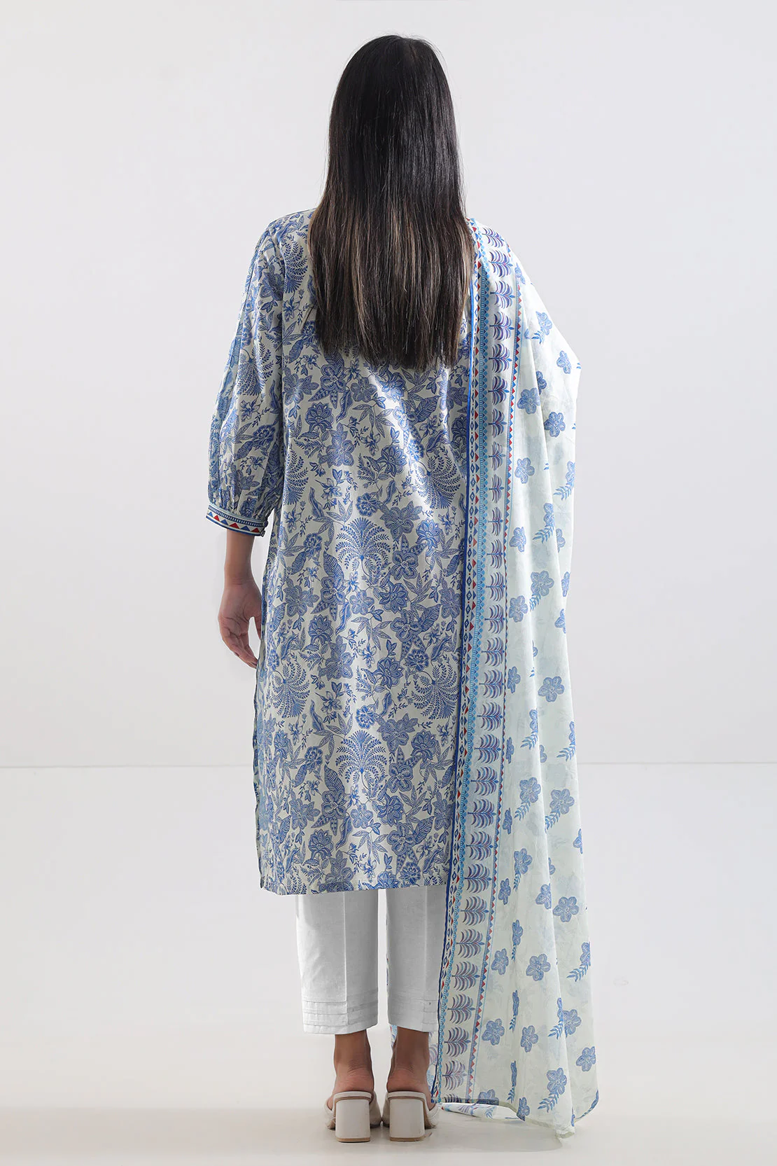 Unstitched Printed Lawn 3 Piece - Image 6