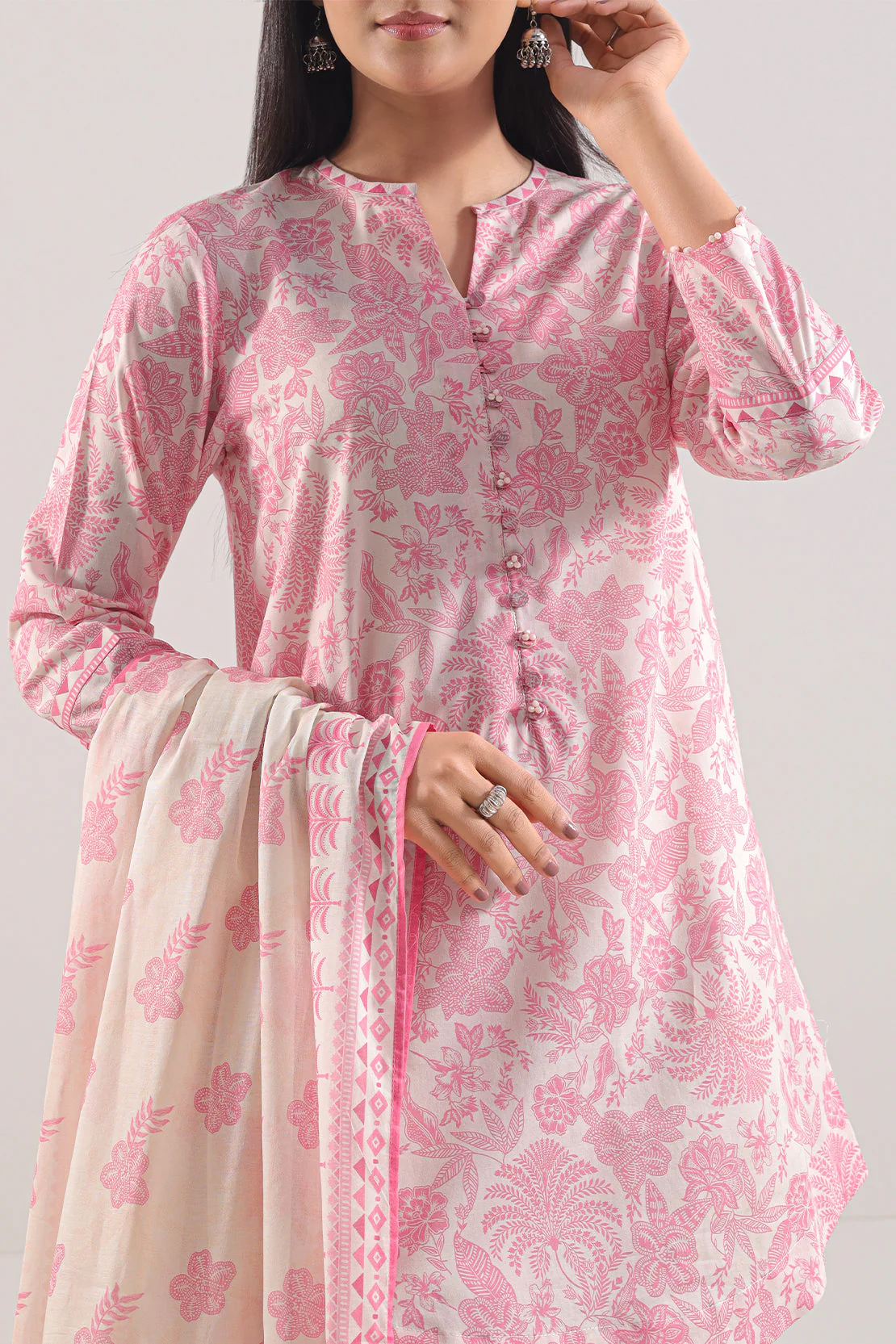 Unstitched Printed Lawn 3 Piece - Image 3