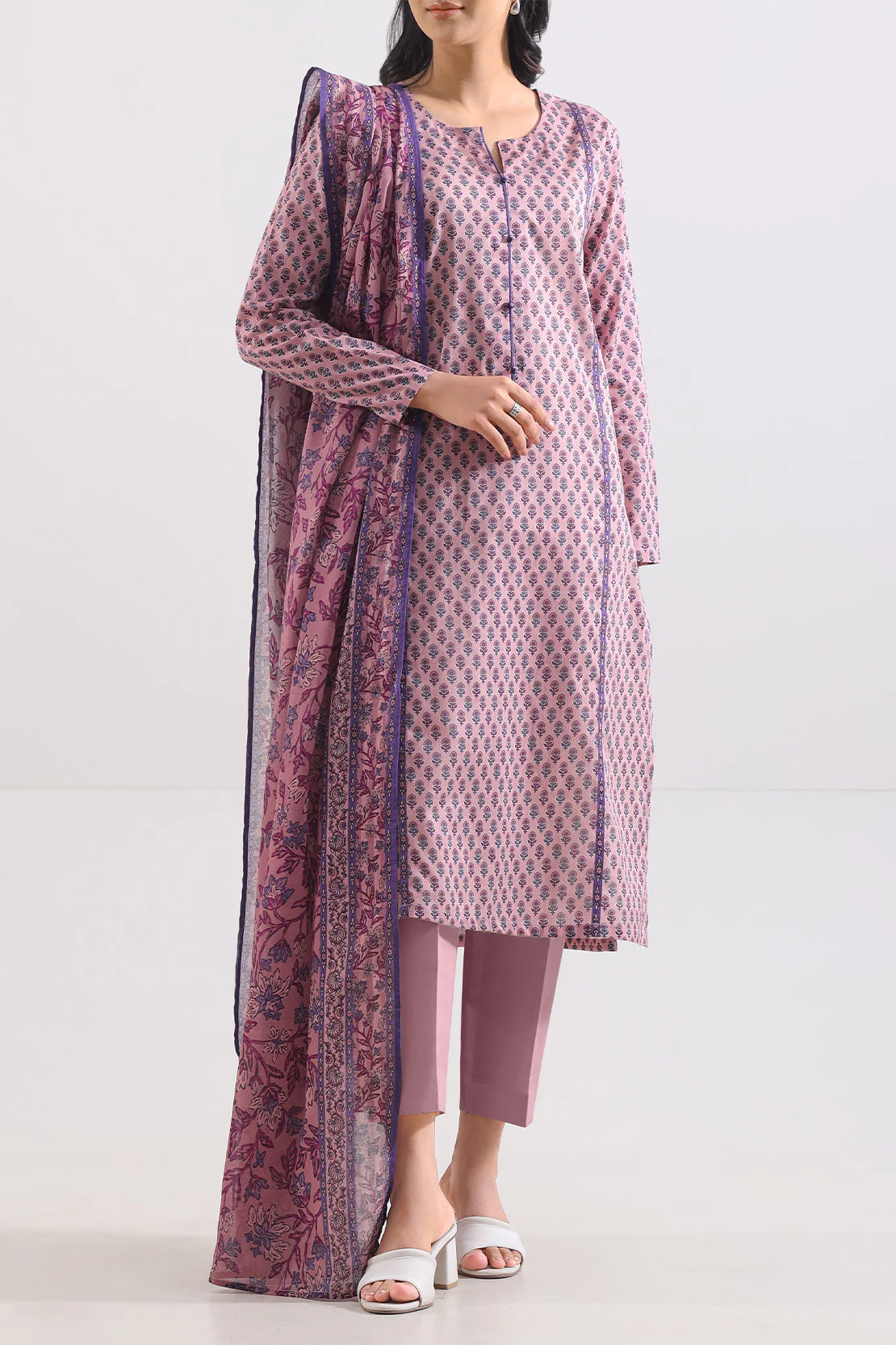 Unstitched Printed Lawn 3 Piece - Image 3