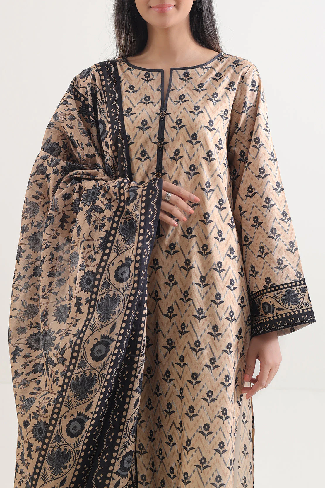 Unstitched Printed Lawn 3 Piece - Image 2