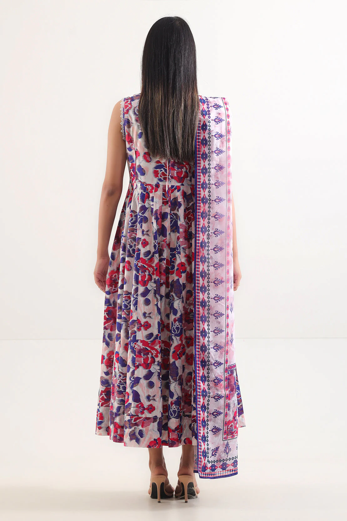 Unstitched Printed Lawn 3 Piece - Image 4