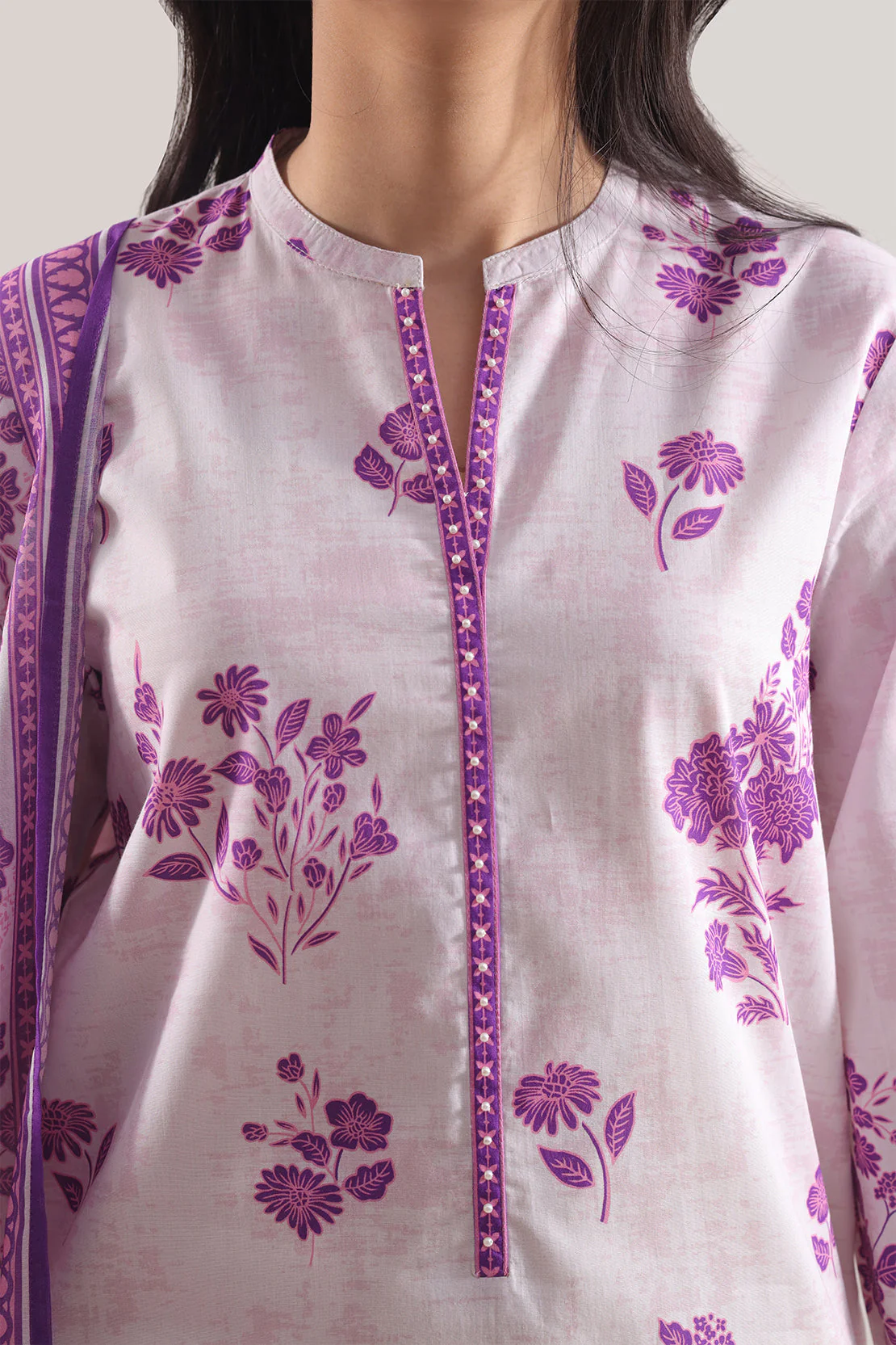 Unstitched Printed Lawn 3 Piece - Image 4