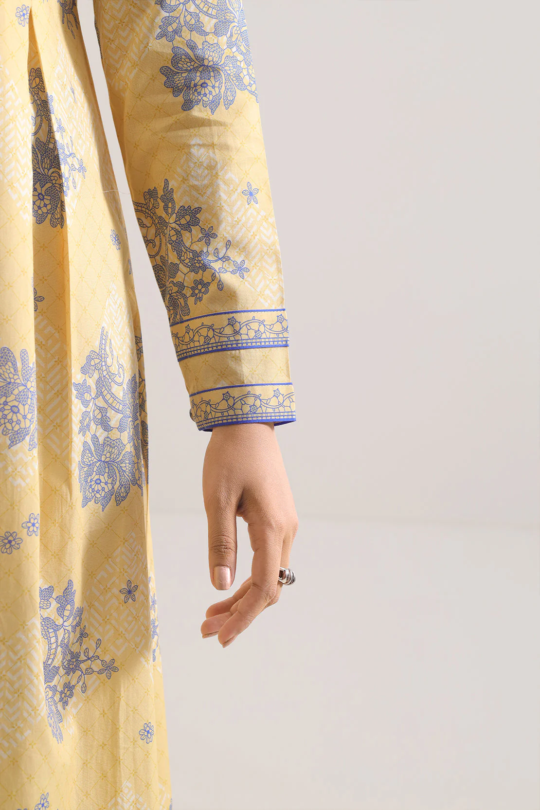 Unstitched Printed Lawn 3 Piece - Image 6