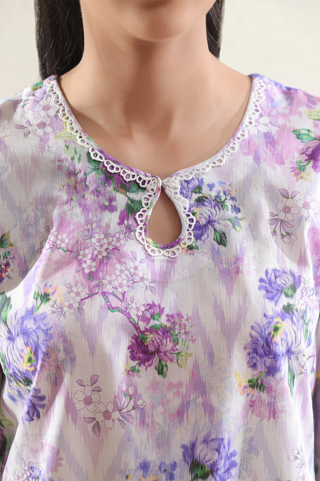 Unstitched Printed Lawn 3 Piece - Image 4