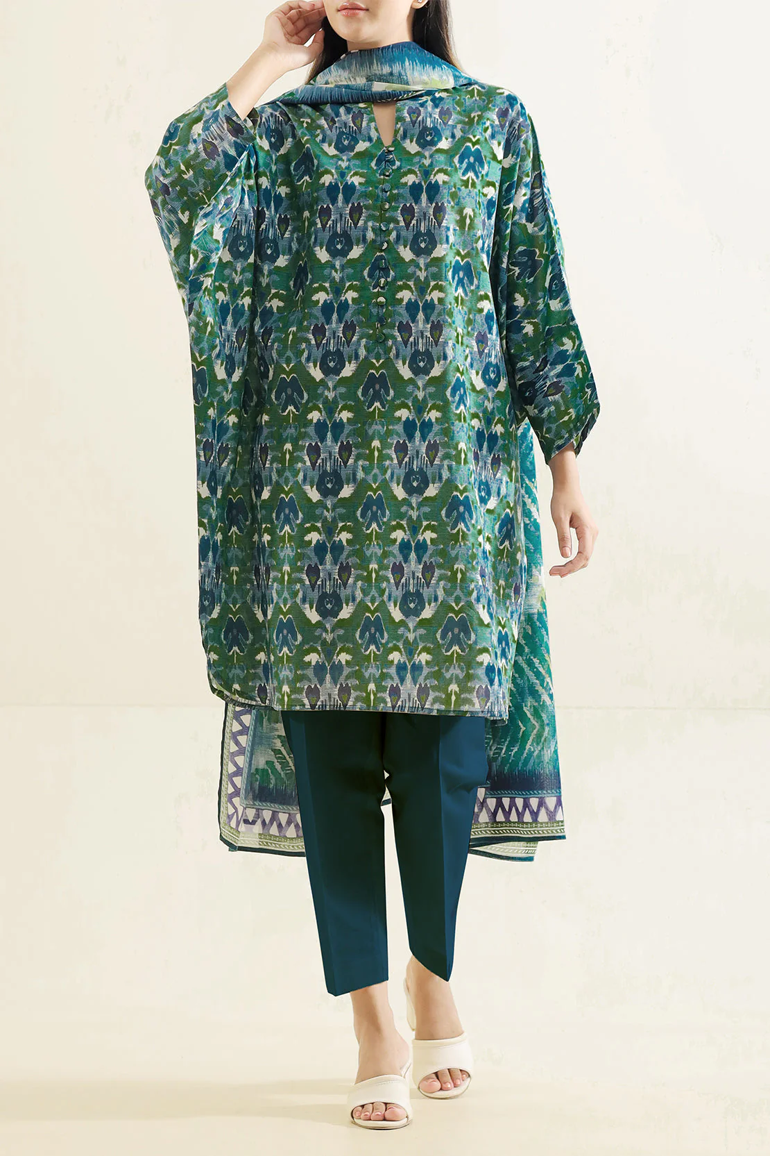 Unstitched Printed Lawn 3 Piece - Image 2