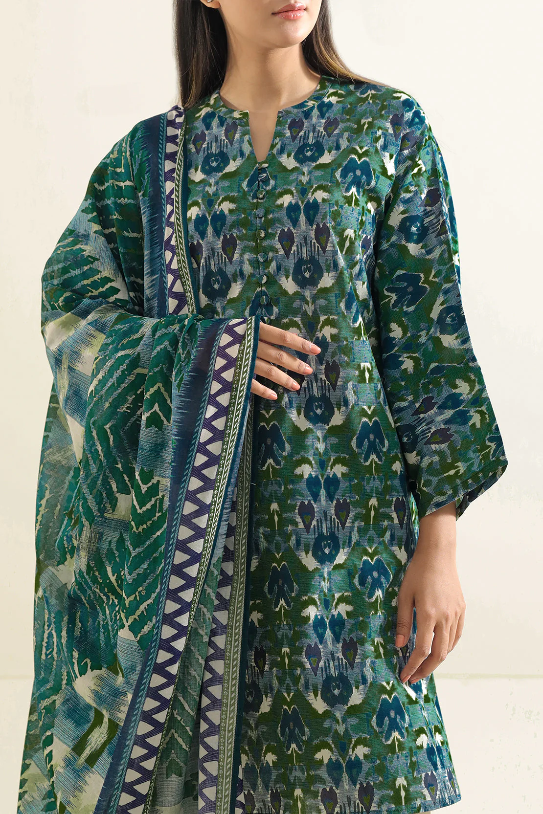 Unstitched Printed Lawn 3 Piece - Image 4