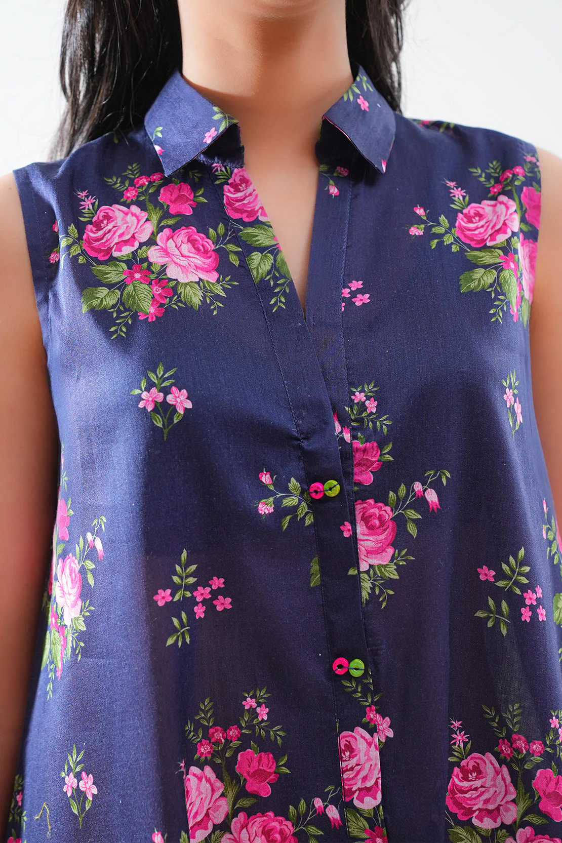 Unstitched Printed Lawn 3 Piece - Image 4