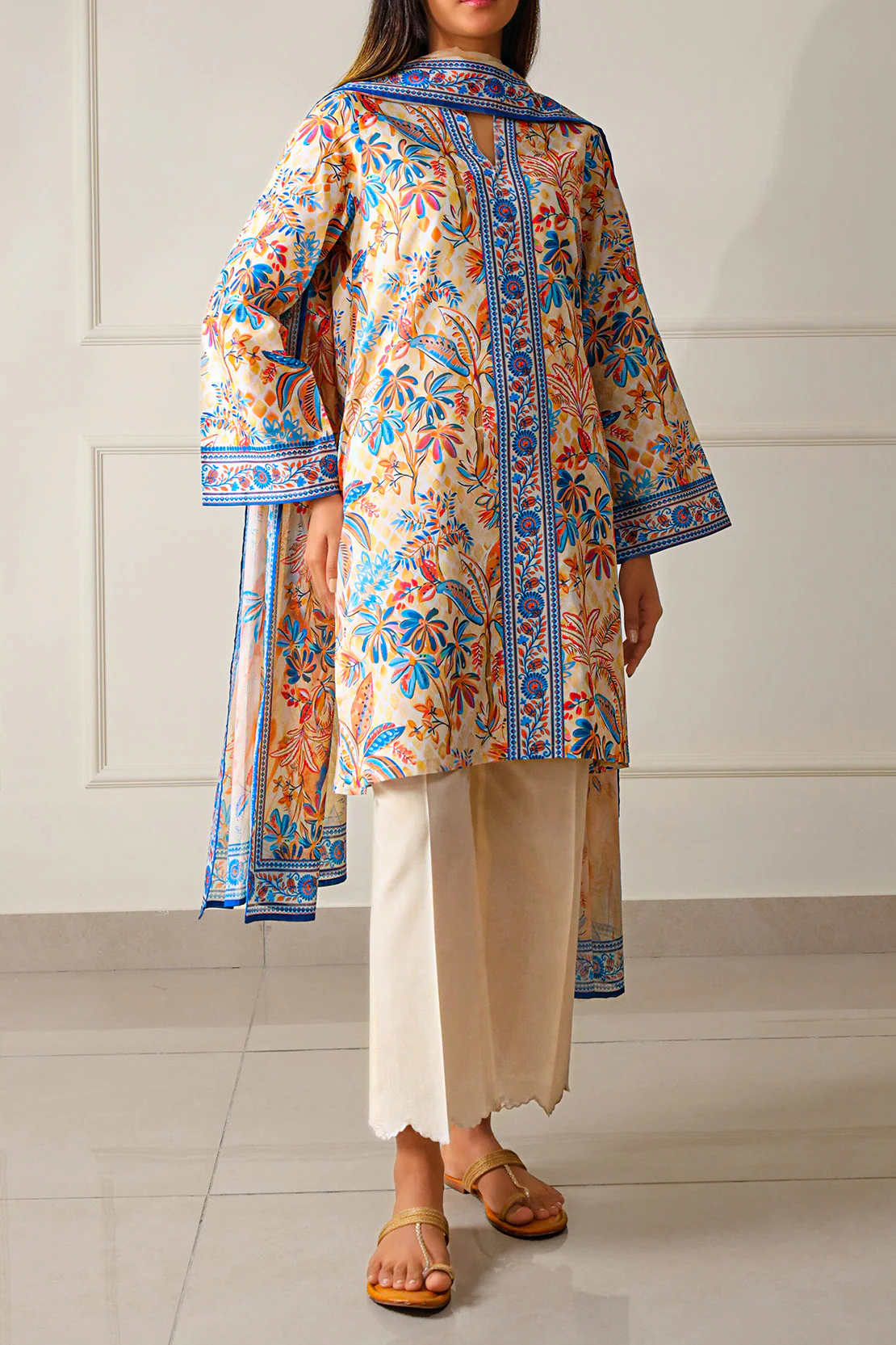 Unstitched Printed Lawn 3 Piece - Image 4