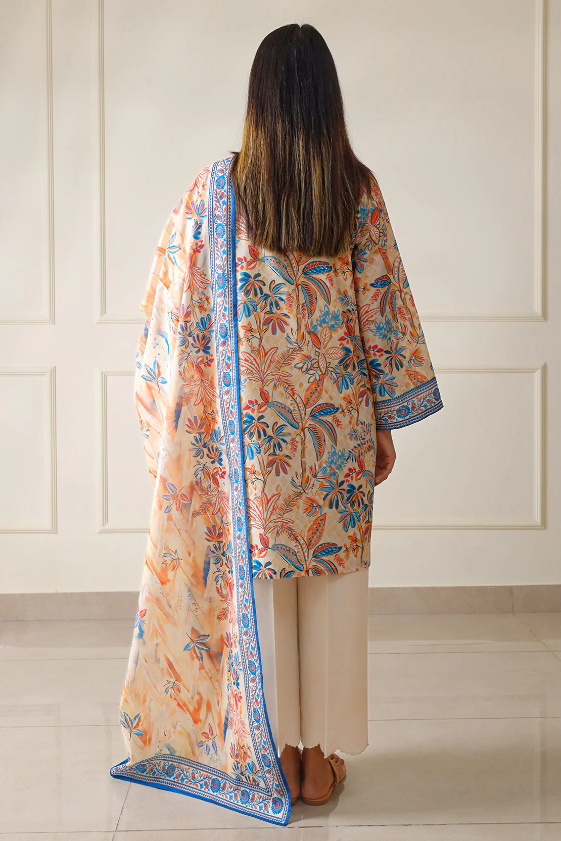 Unstitched Printed Lawn 3 Piece - Image 9