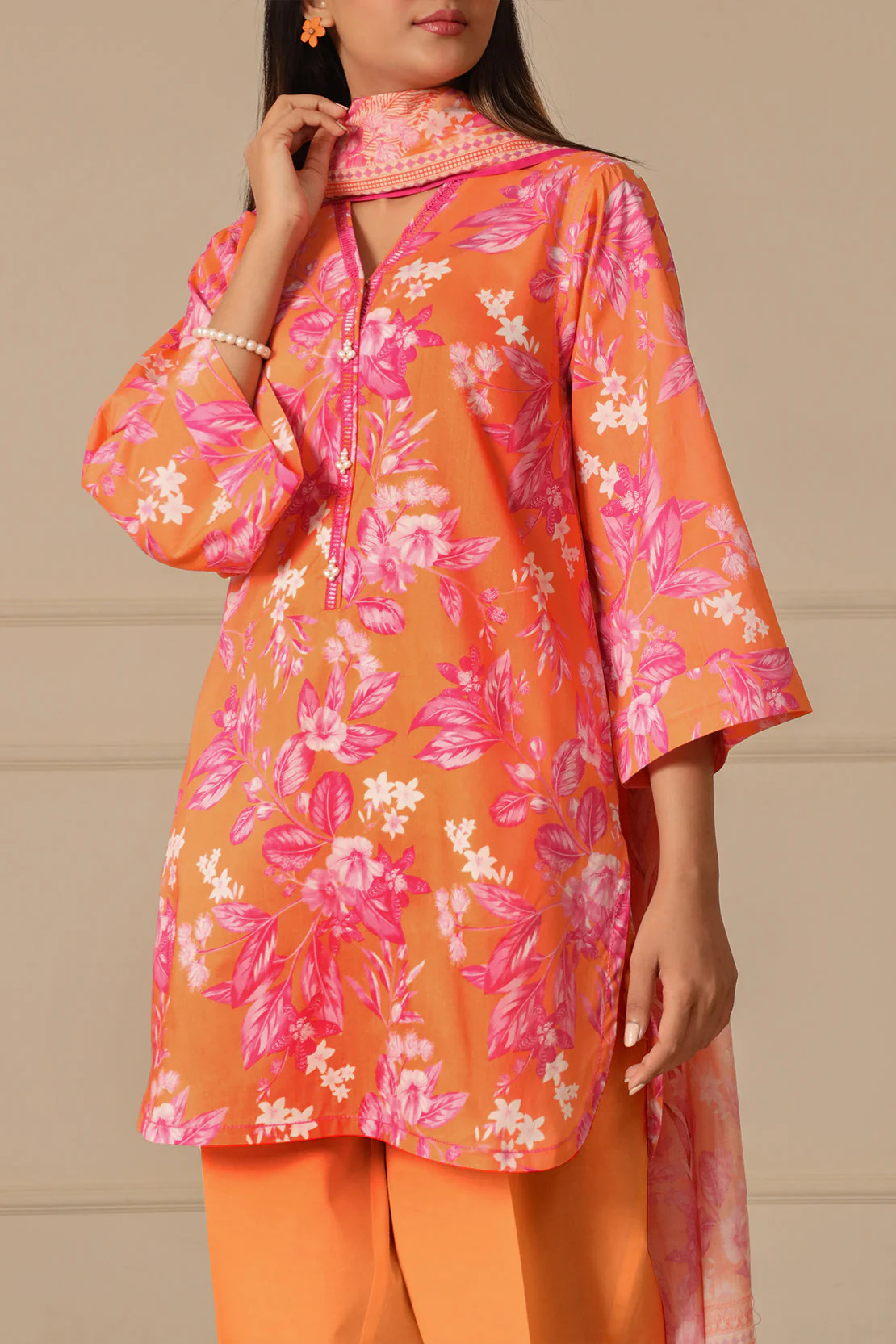 Unstitched Printed Lawn 3 Piece - Image 4