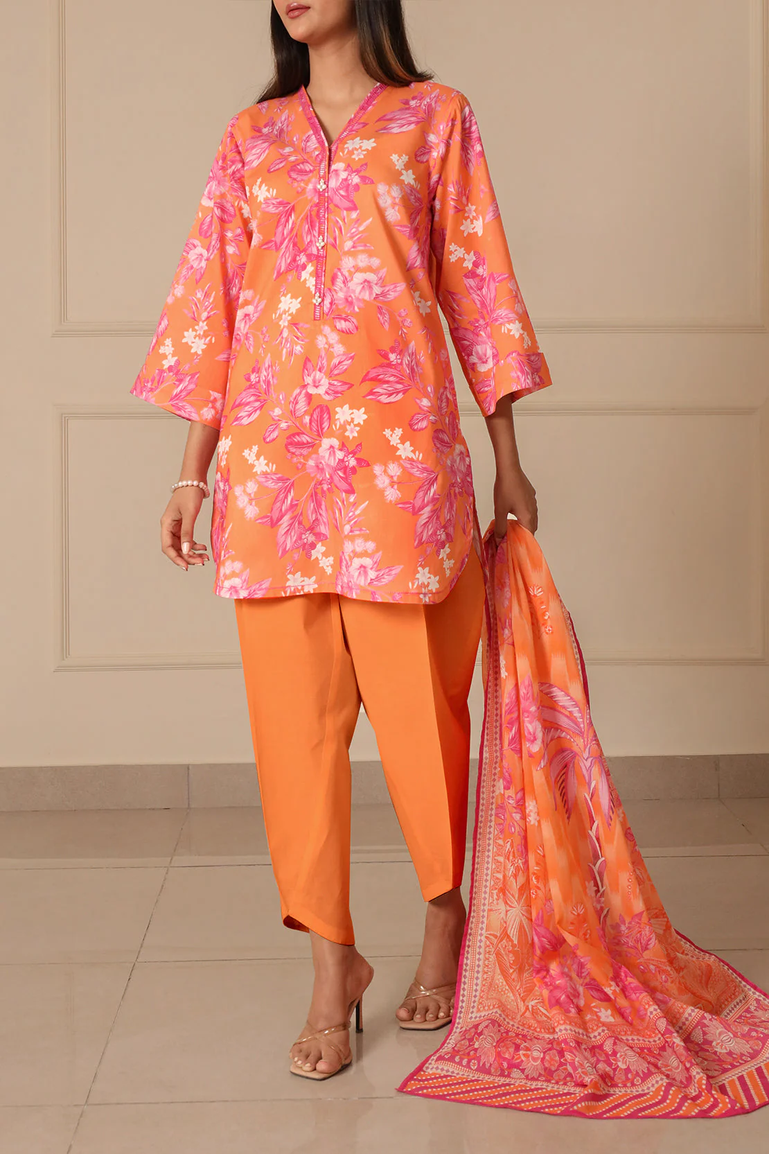 Unstitched Printed Lawn 3 Piece - Image 5