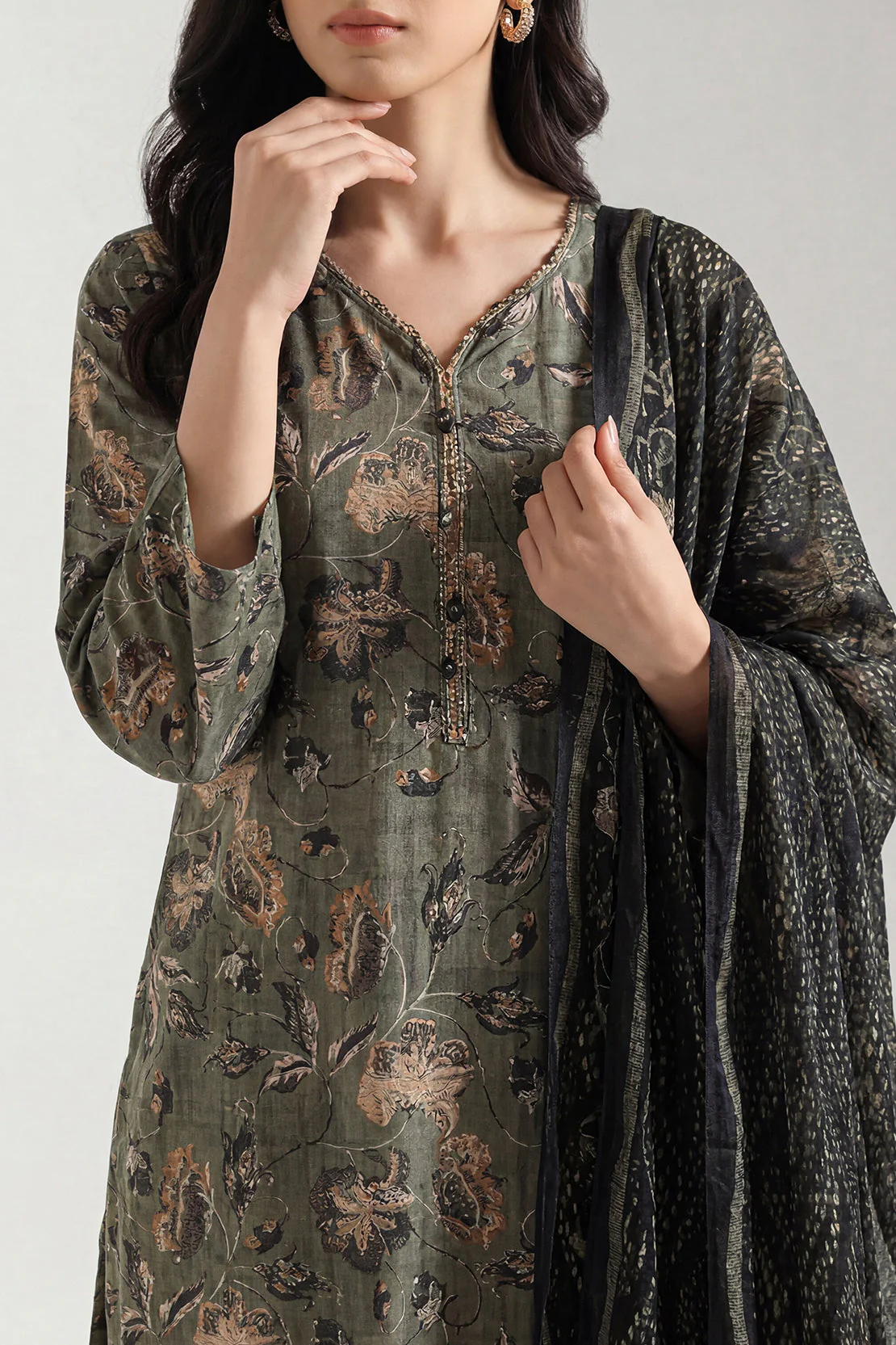 Unstitched Printed Lawn 3 Piece - Image 2