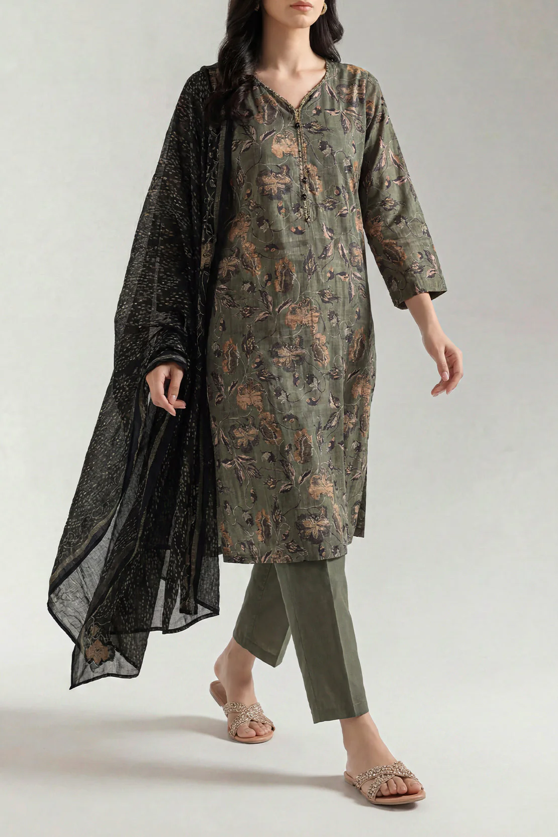 Unstitched Printed Lawn 3 Piece - Image 3