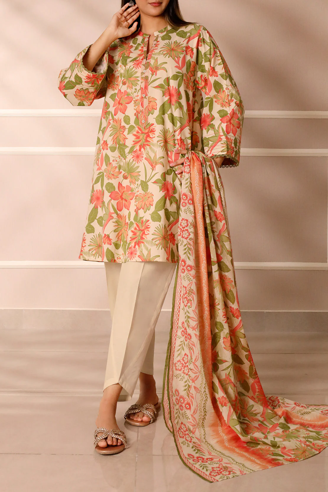Unstitched Printed Lawn 3 Piece - Image 4