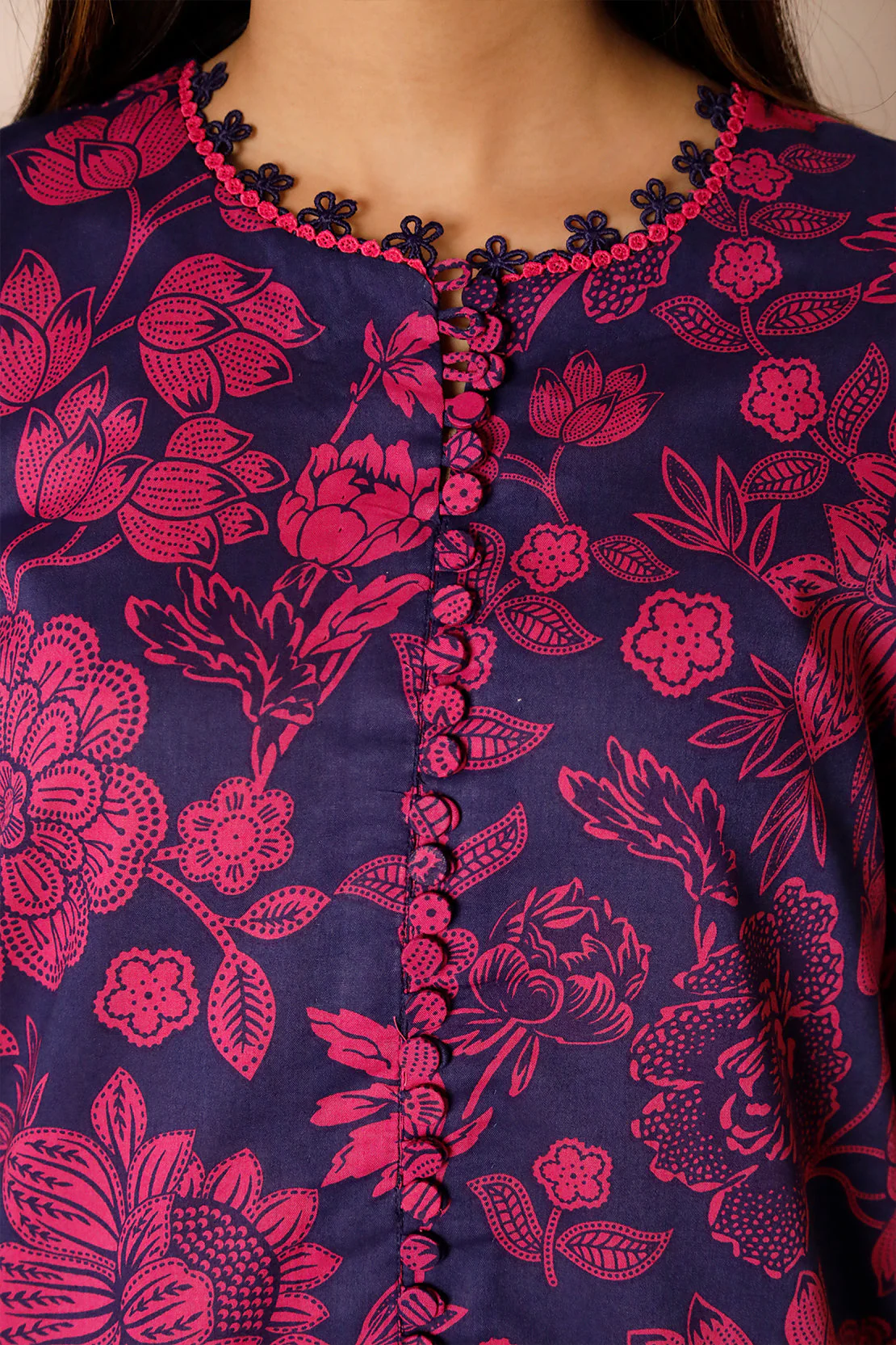 Unstitched Printed Lawn 3 Piece - Image 10