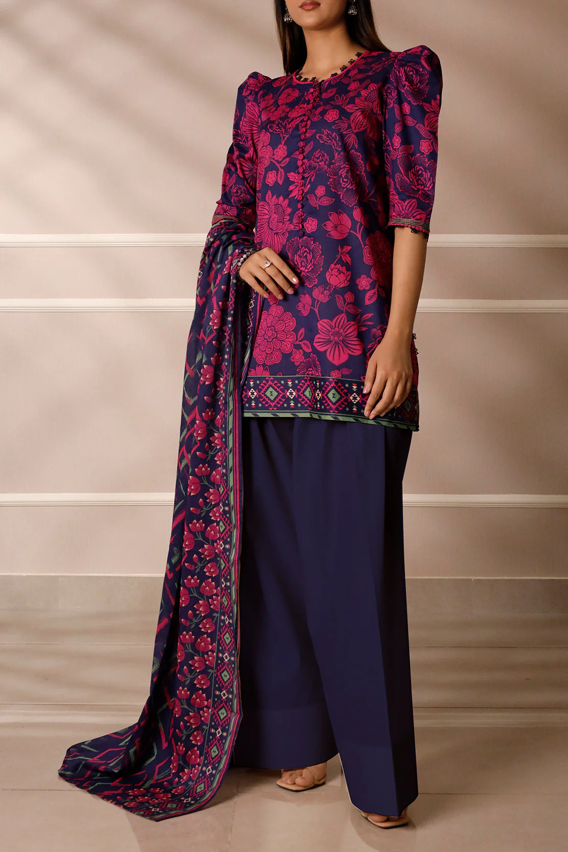 Unstitched Printed Lawn 3 Piece - Image 5
