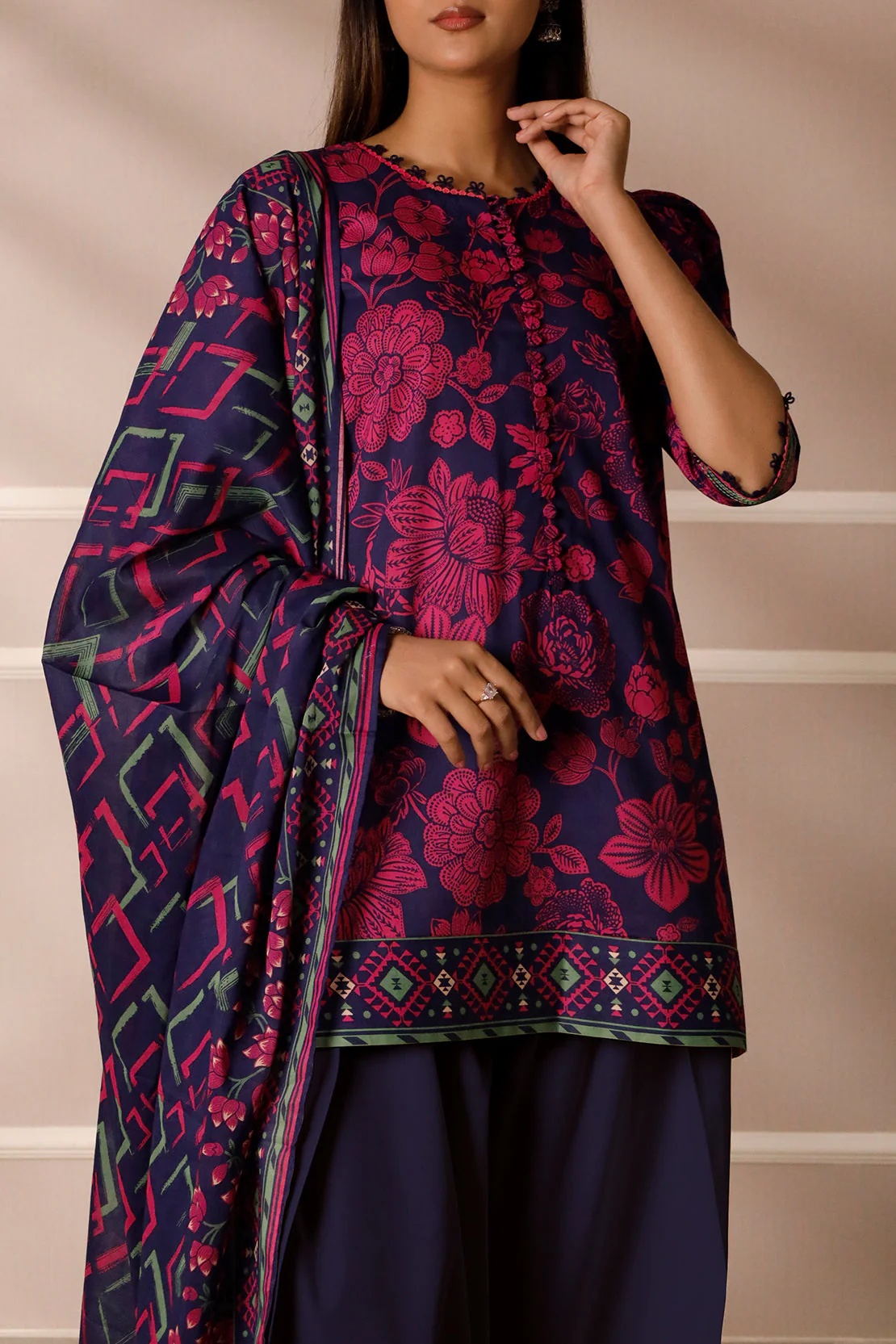 Unstitched Printed Lawn 3 Piece - Image 7