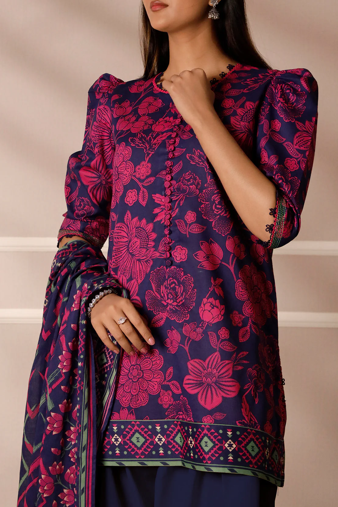 Unstitched Printed Lawn 3 Piece - Image 8