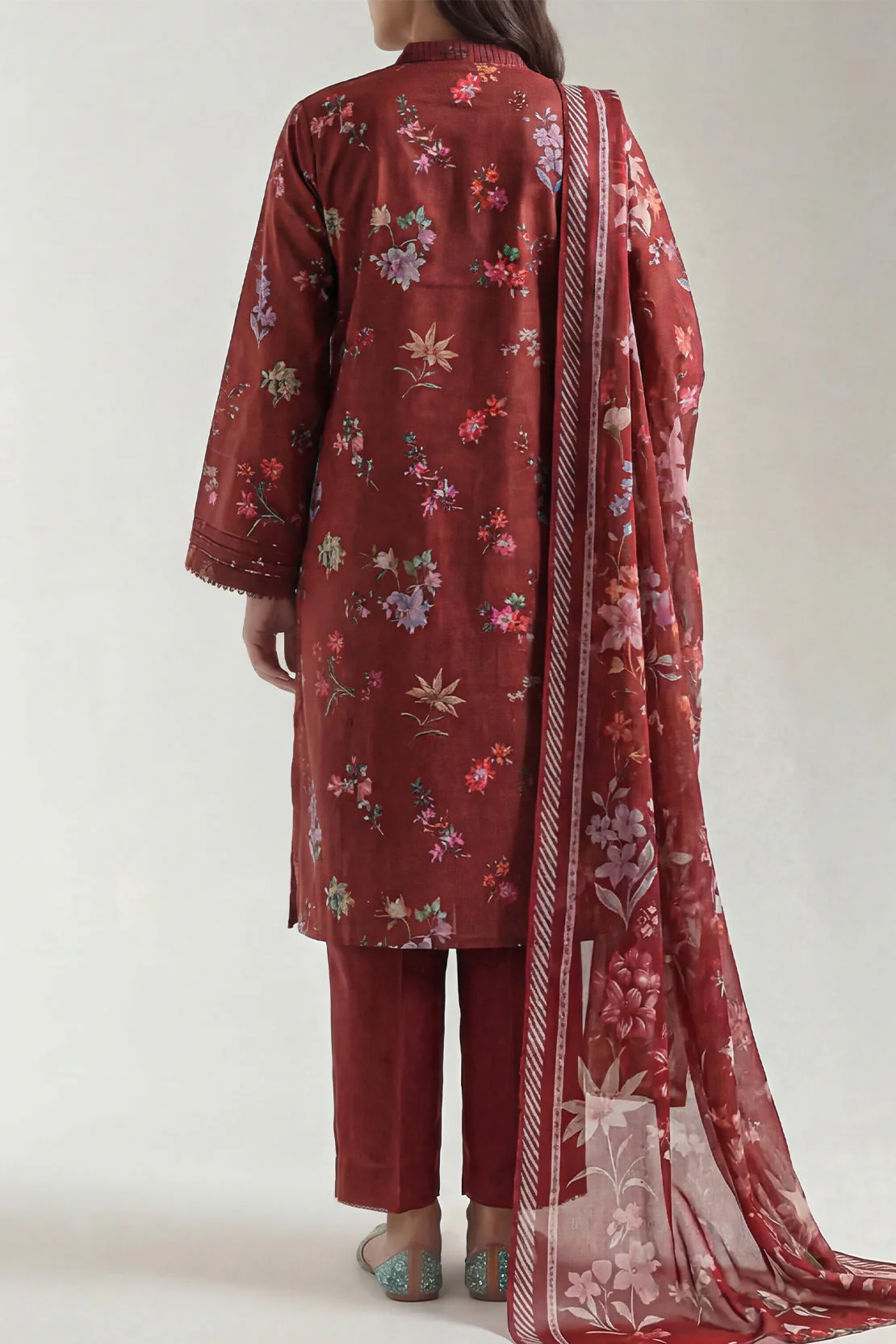 Unstitched Printed Lawn 3 Piece - Image 4