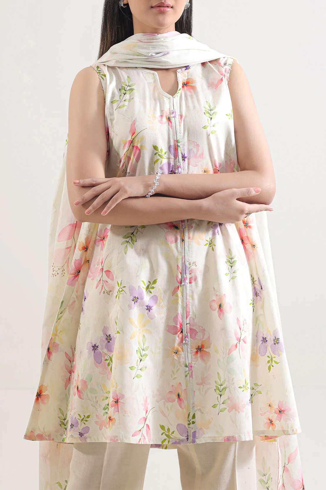 Unstitched Printed Lawn 3 Piece - Image 3
