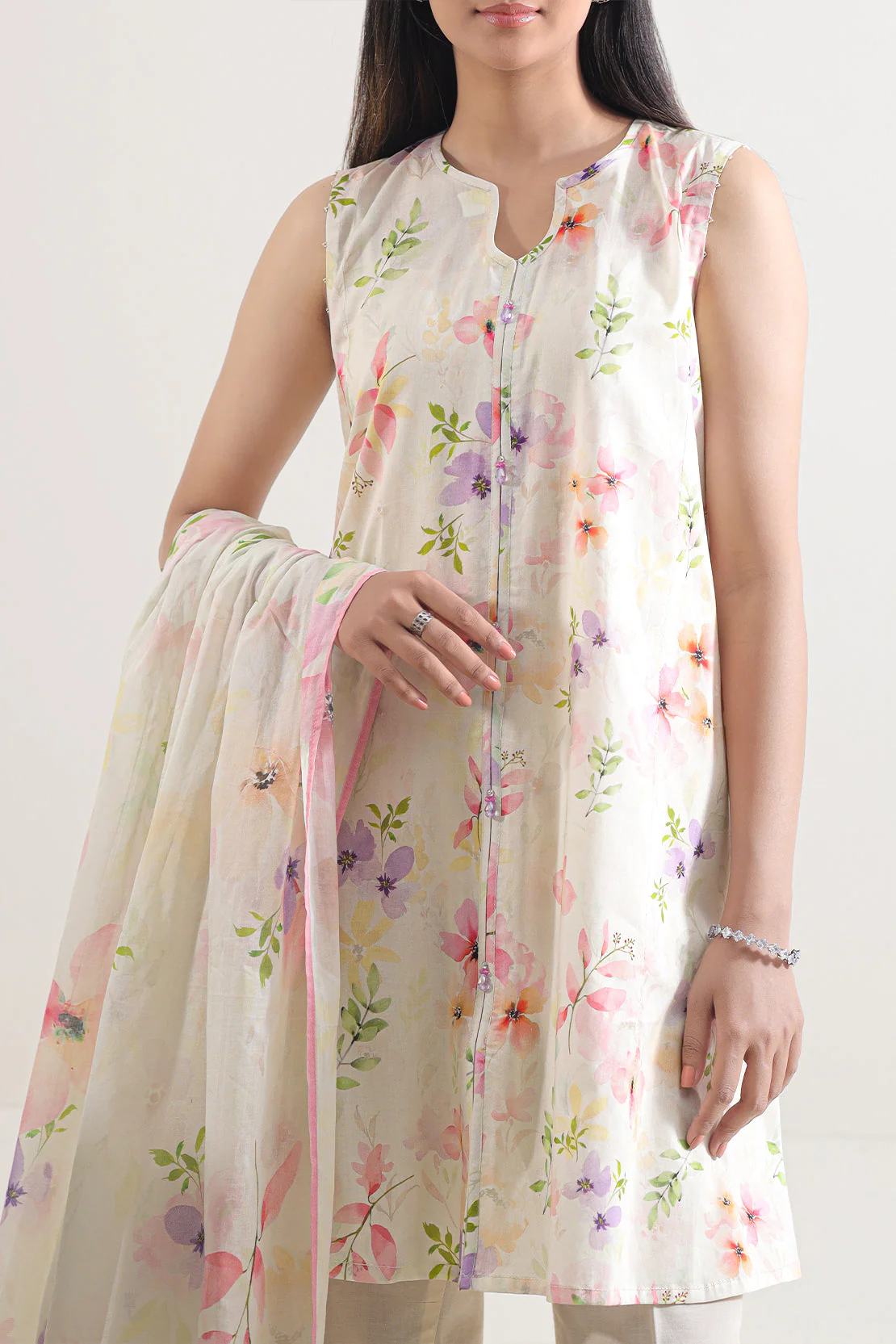 Unstitched Printed Lawn 3 Piece - Image 4