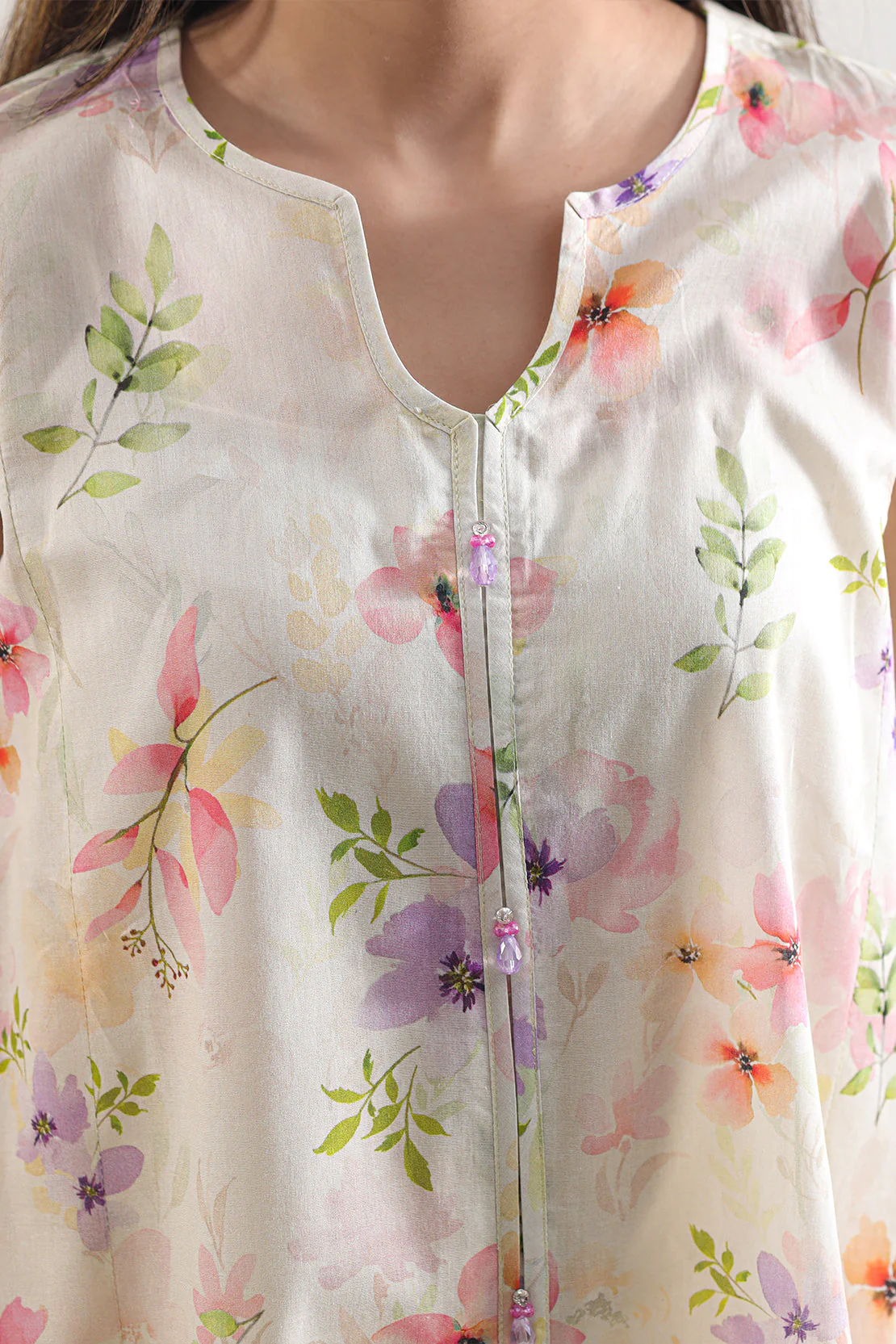 Unstitched Printed Lawn 3 Piece - Image 5