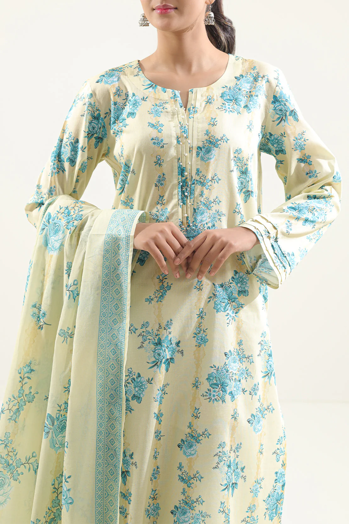 Unstitched Printed Lawn 3 Piece - Image 2
