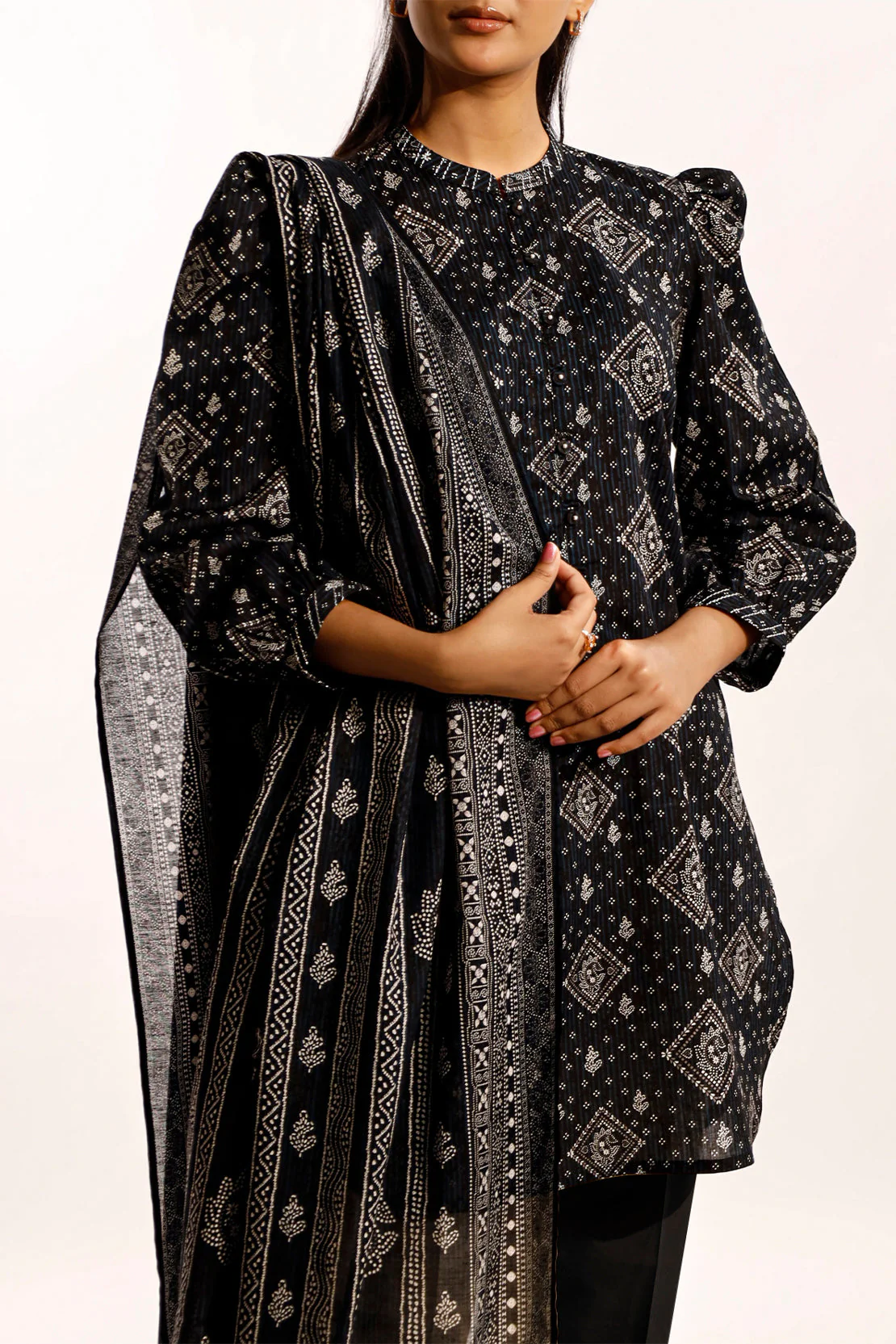 Unstitched Printed Lawn 3 Piece - Image 3
