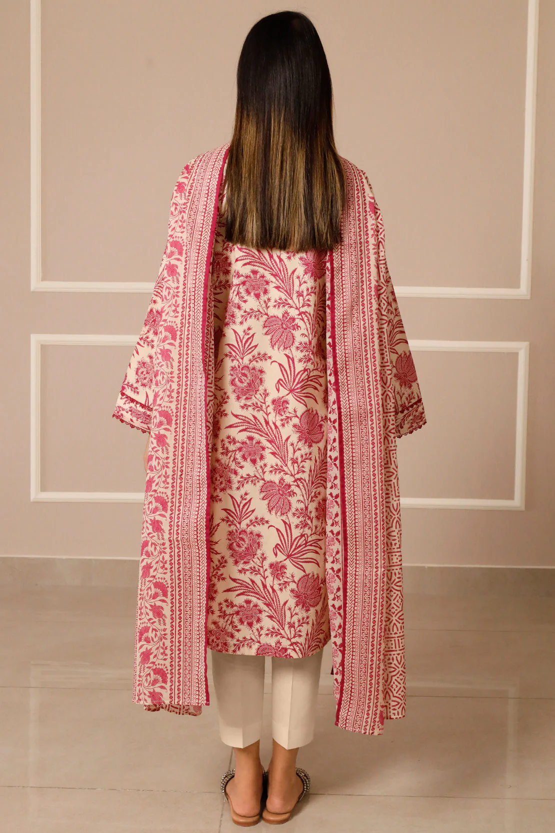 Unstitched Printed Lawn 3 Piece - Image 4