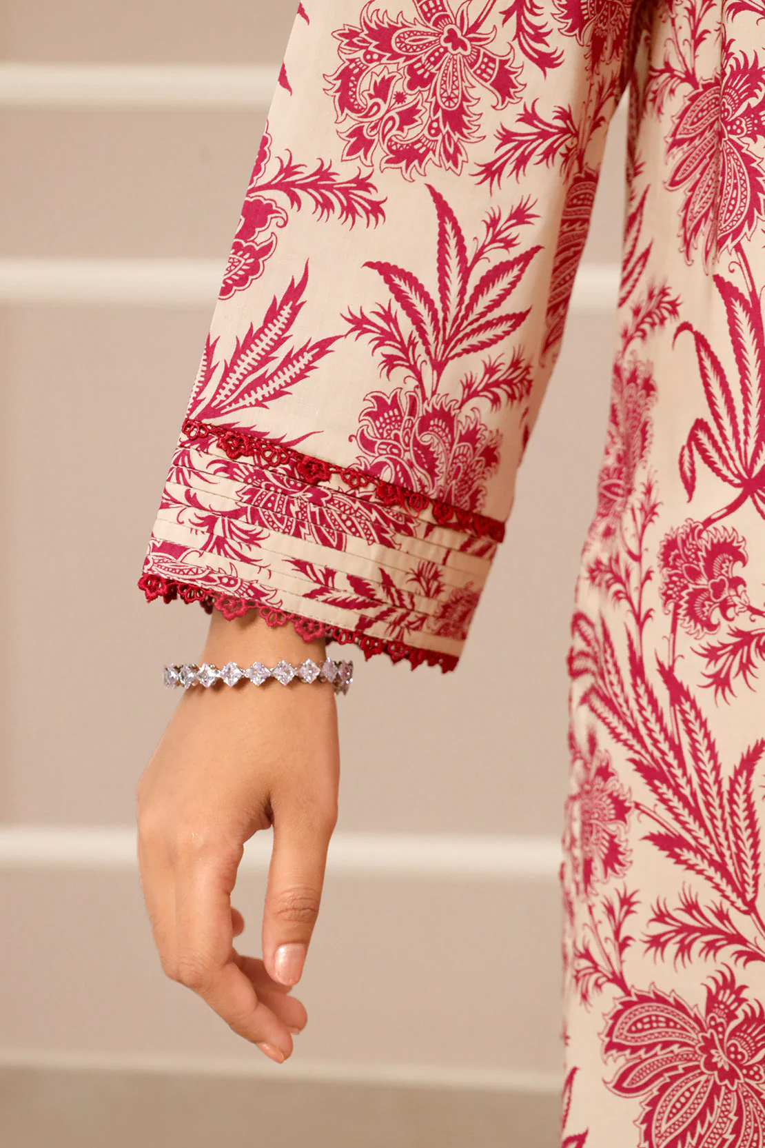 Unstitched Printed Lawn 3 Piece - Image 8