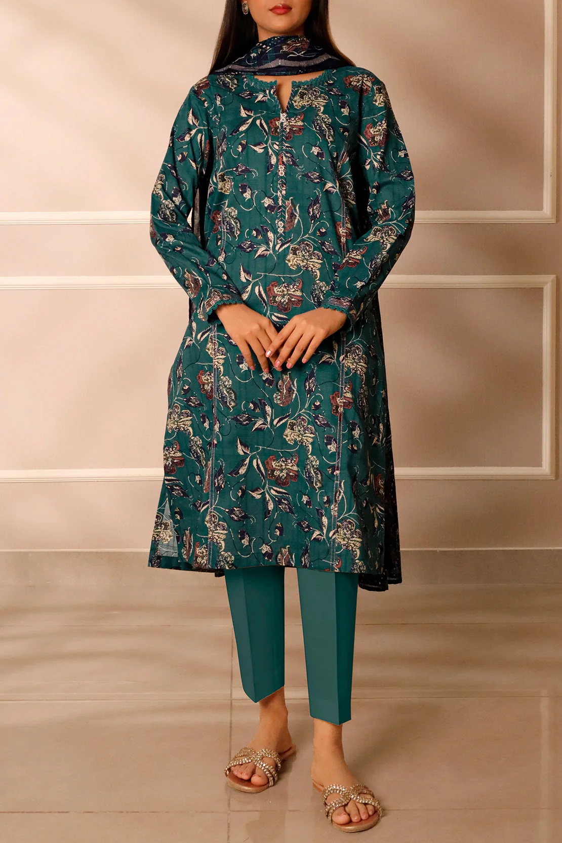 Unstitched Printed Lawn 3 Piece - Image 2