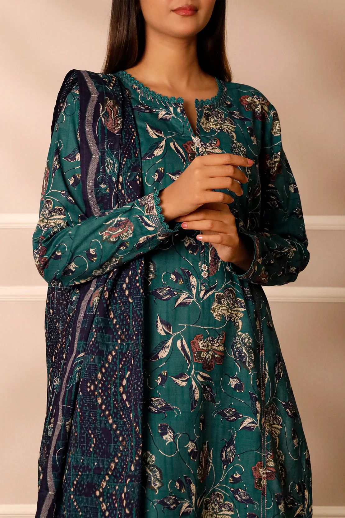 Unstitched Printed Lawn 3 Piece - Image 4