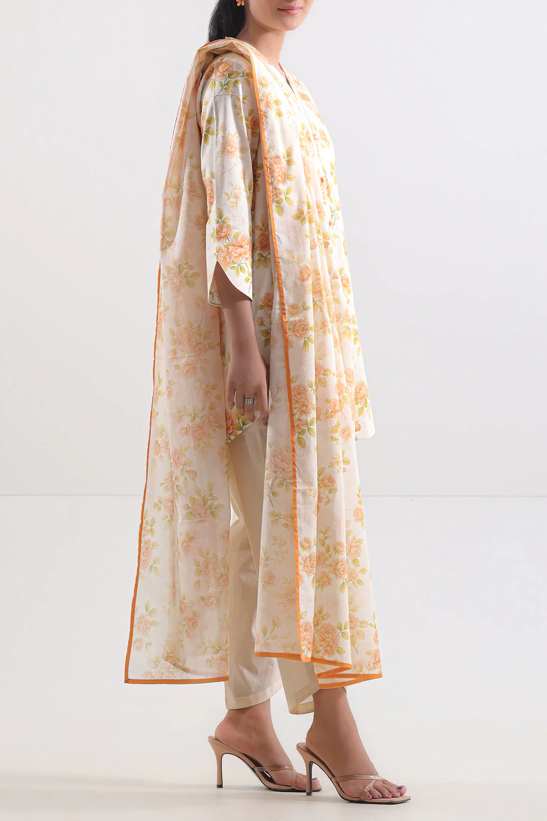 Unstitched Printed Lawn 3 Piece - Image 4