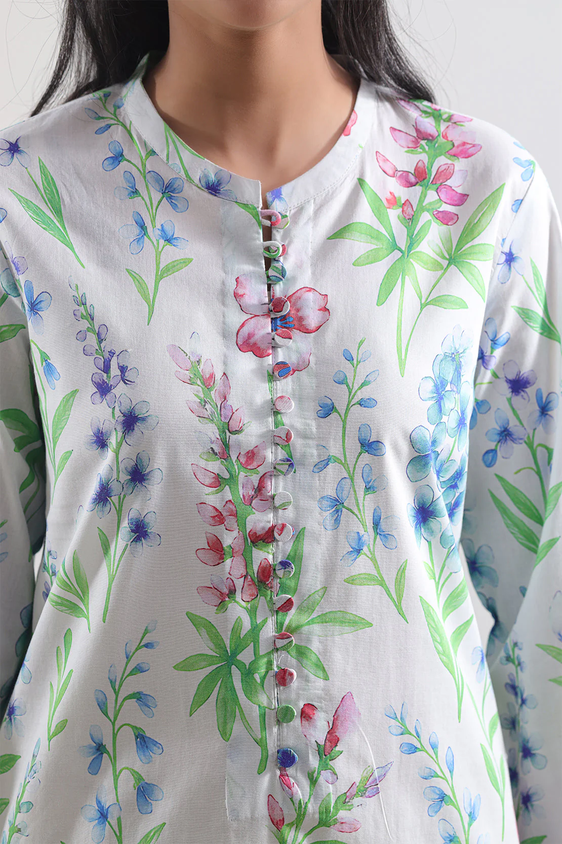 Unstitched Printed Lawn 3 Piece - Image 4